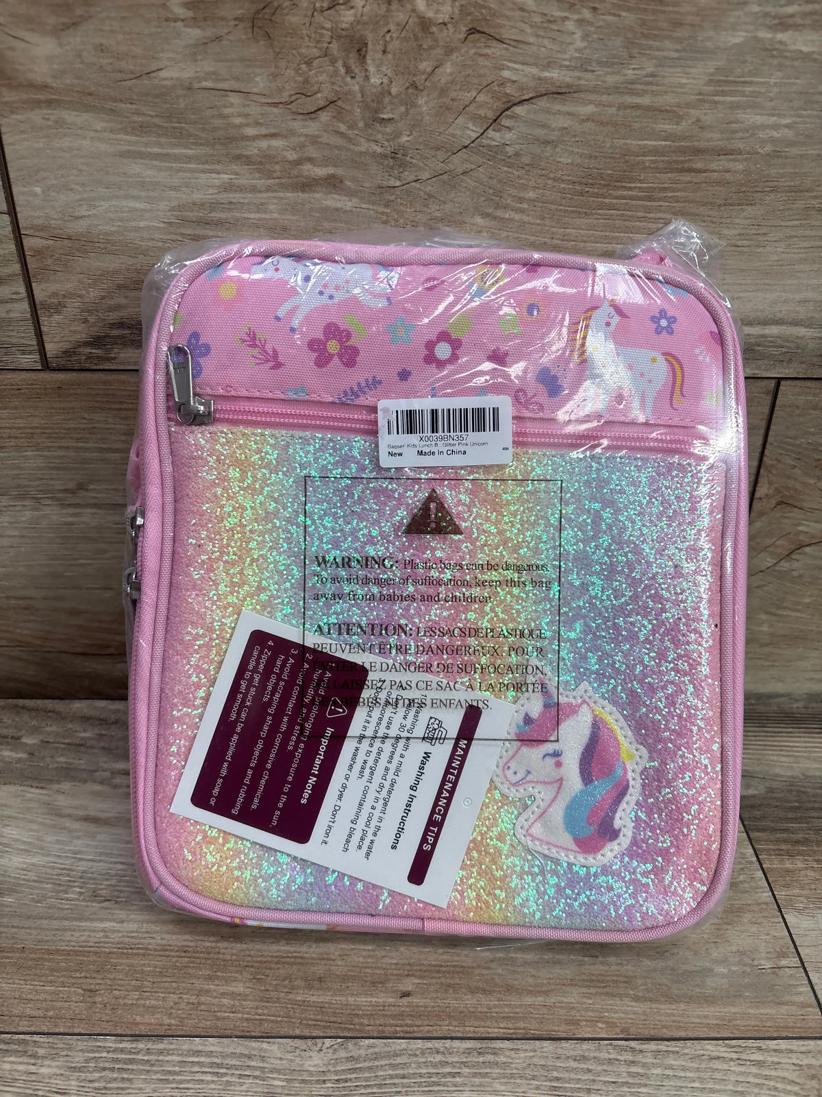 New Bagseri insulated kids lunch box in pink glitter with a unicorn design
