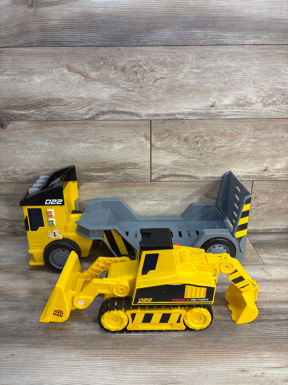 Maxx Action 2-N-1 Mega Mover