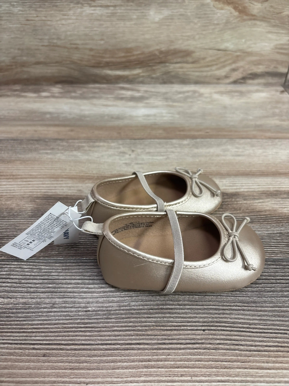 Pair of Me n Mommy To Be gold metallic faux-leather ballet flats for kids with bow details
