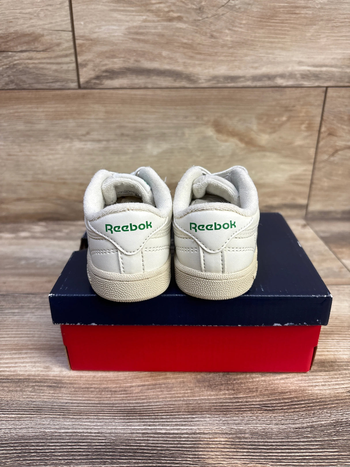 NEW Reebok Club C Tennis Sneakers in Chalk sz 7c