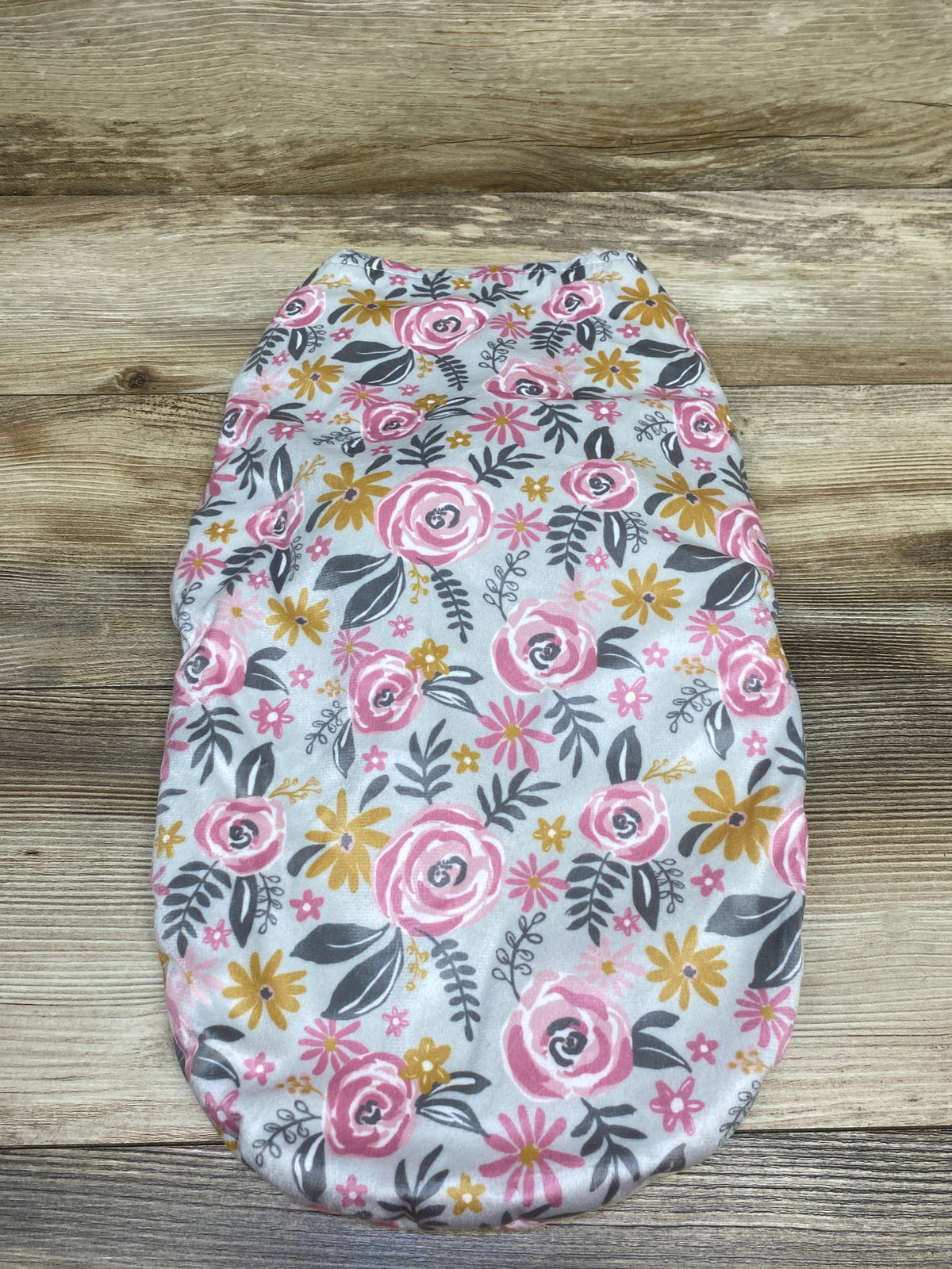 Cribmates Floral Plush Swaddle Wrap Grey sz Newborn
