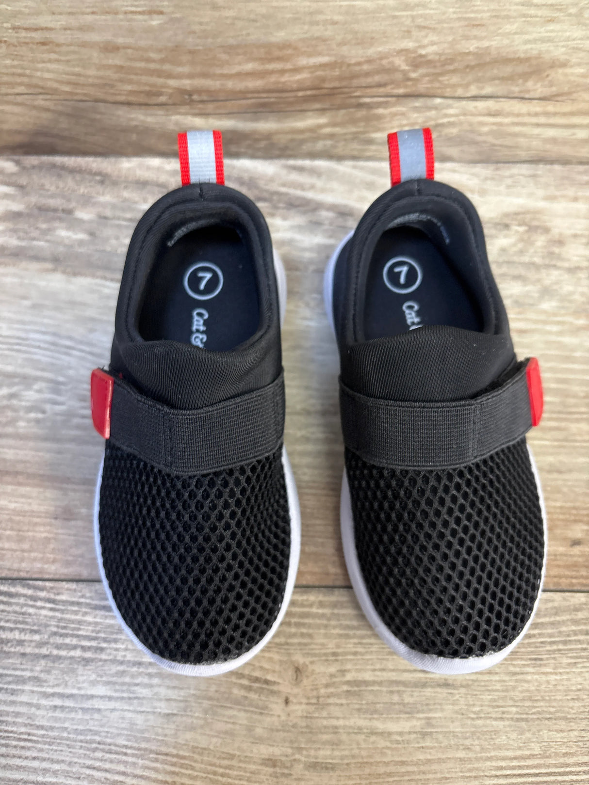 Cat & Jack Austen Water Shoes Black sz 7c