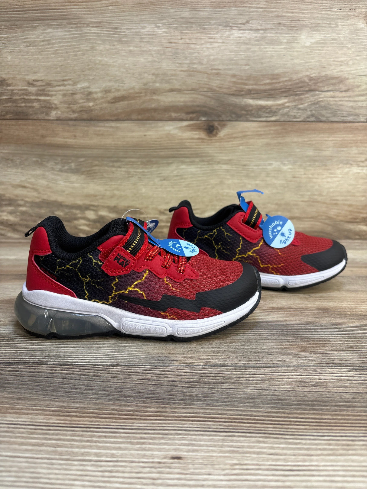 NEW Stride Rite Made2Play Sneakers Lighting Red sz 11c