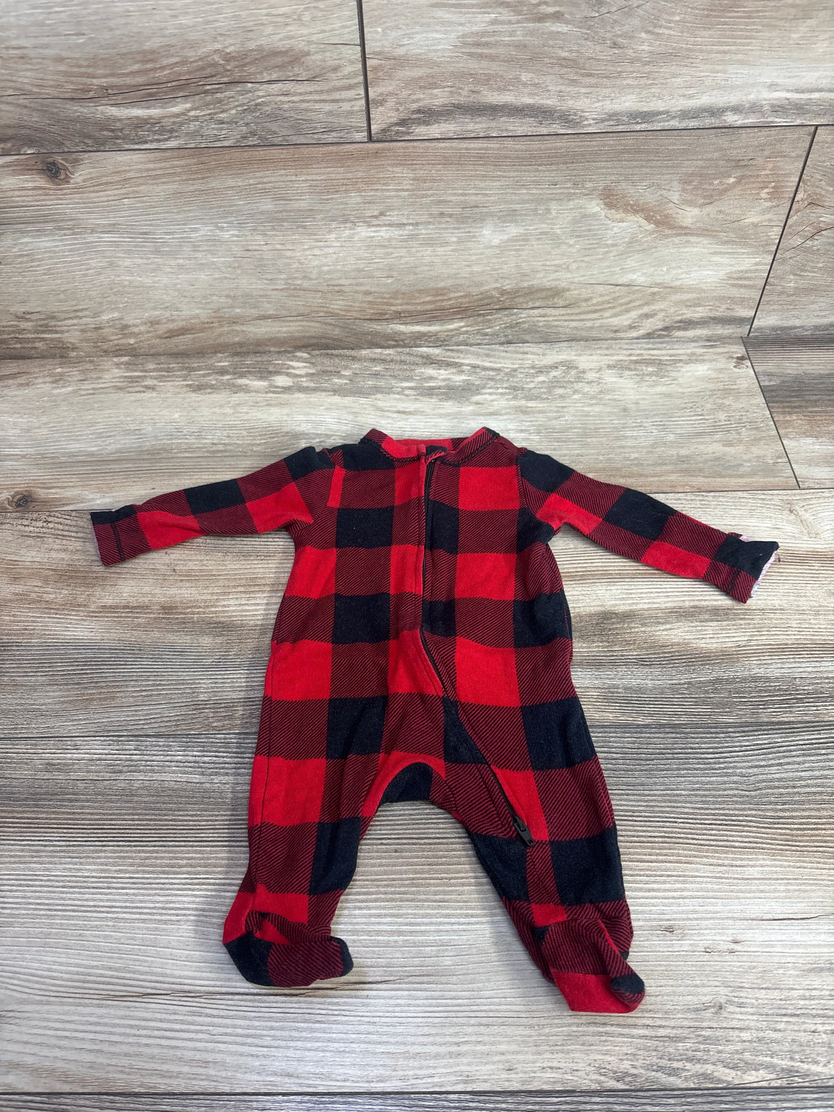 Old Navy Buffalo Plaid Sleeper Red sz Newborn
