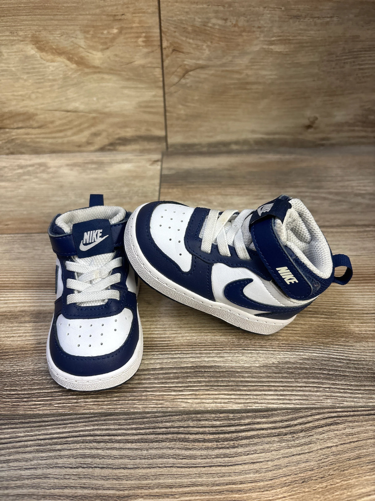 Nike Court Borough Mid 2 TD 'White Signal Blue' Sneakers sz 4c