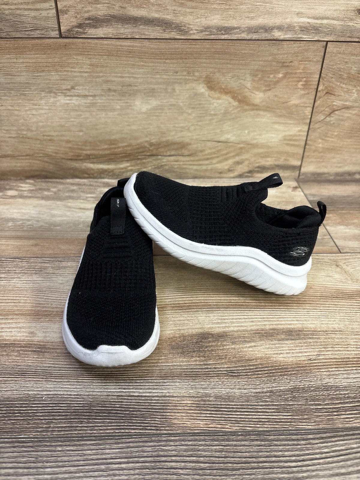 Skechers Ultra Flex Sock-Like Sneakers Black sz 9c