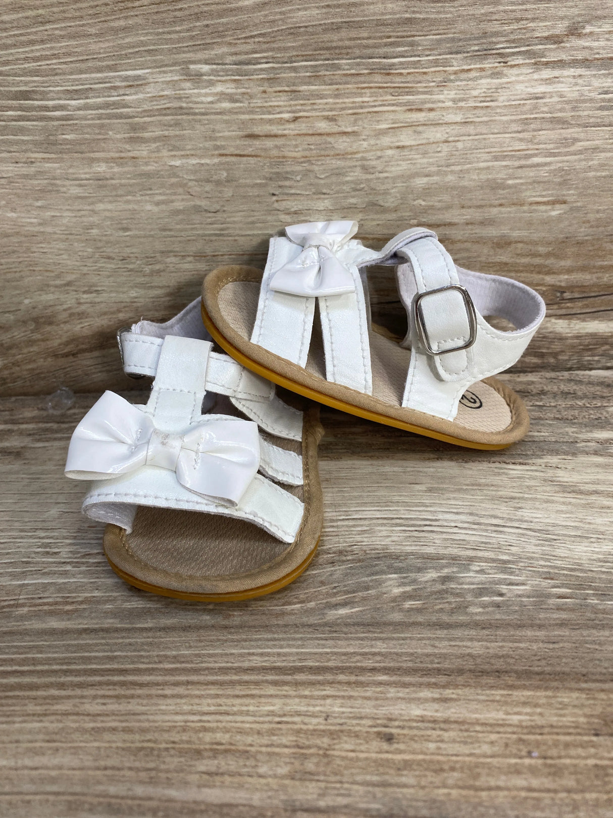White Bow Sandals sz 2c - Me n Mommy To Be