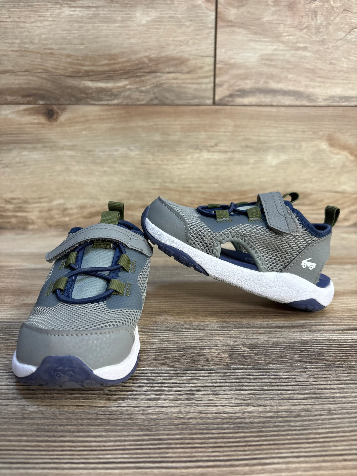 See Kai Run Mini Aven Water Friendly Sandal Grey sz 8c