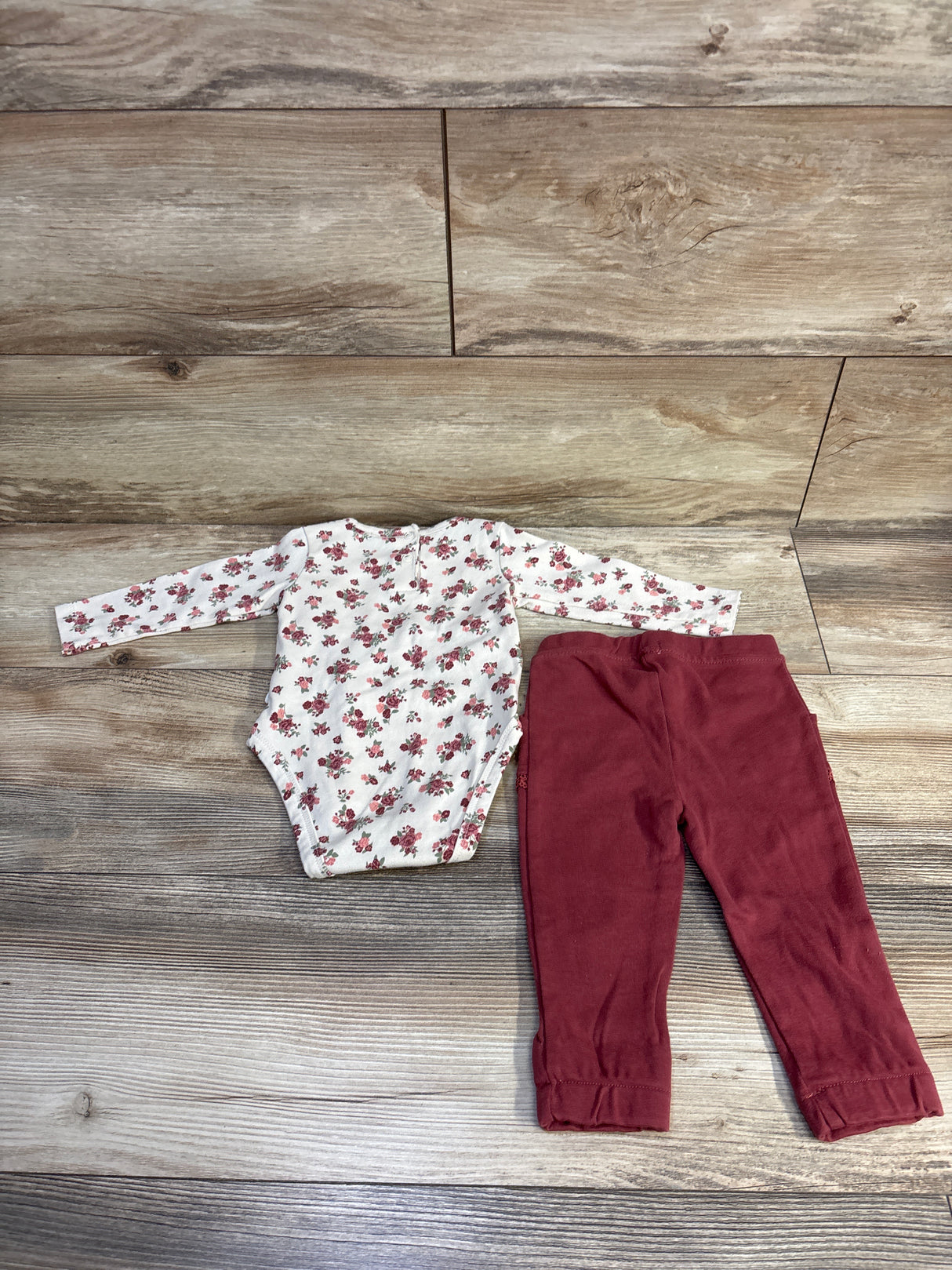 Tahari Baby 2pc Floral Long Sleeve Bodysuit & Pants Set Cream sz 6/9m