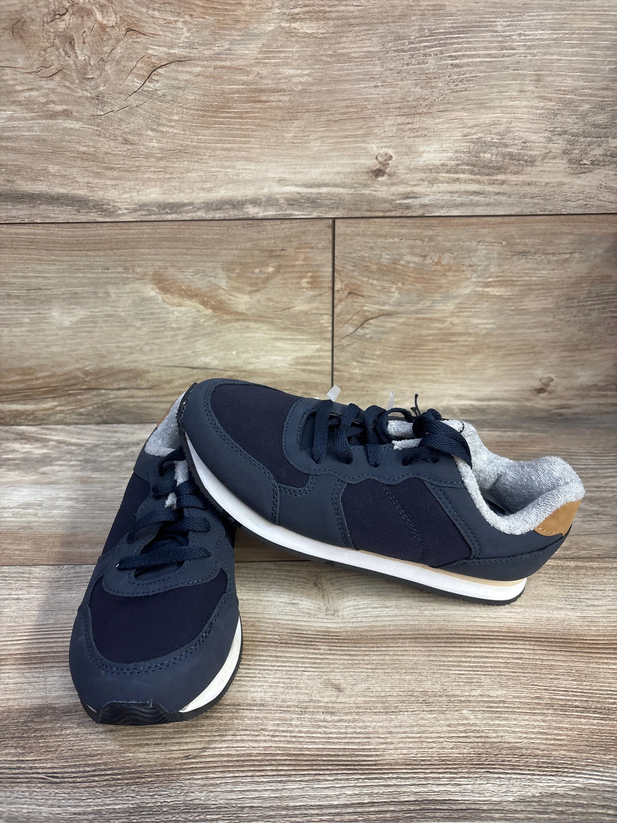 NEW Cat & Jack Jax Sneakers Blue sz 4Y