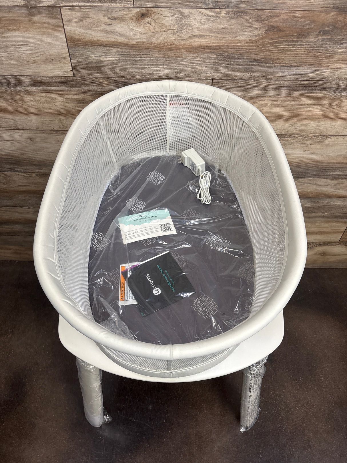 NEW 4moms MamaRoo Sleep Bassinet