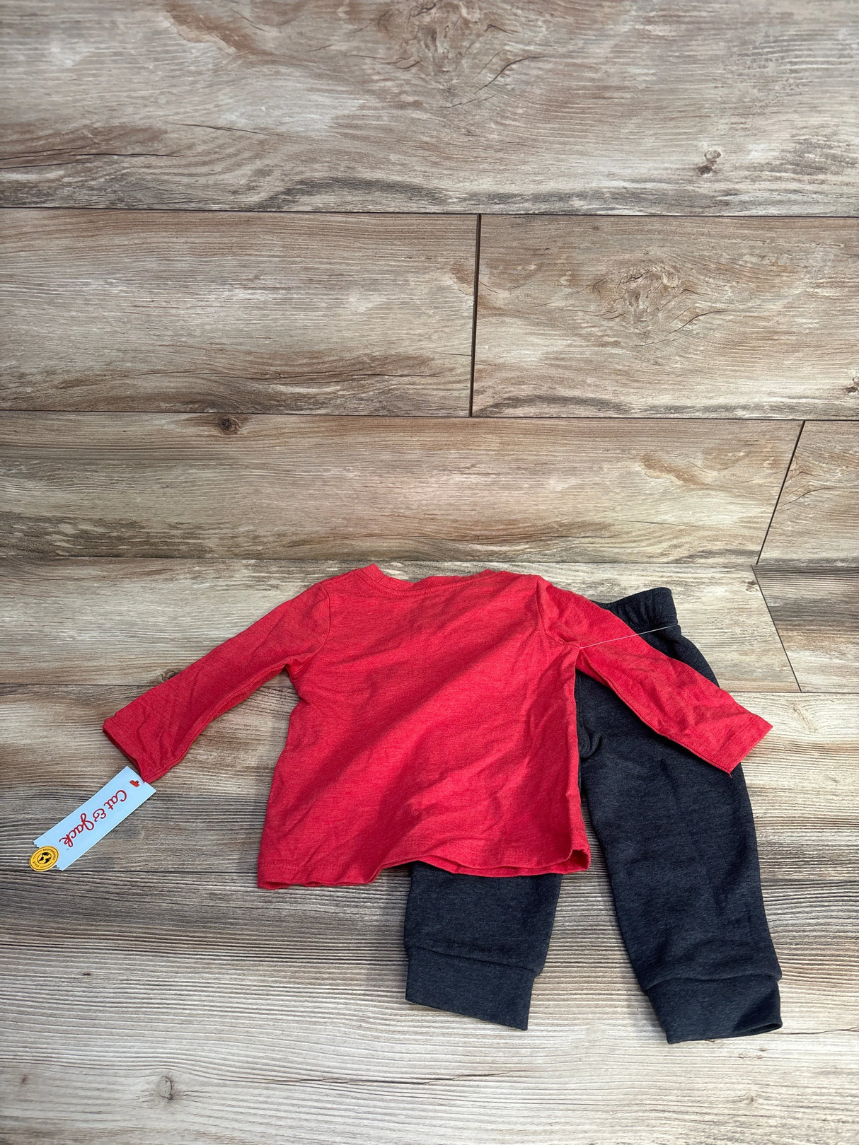 NEW Cat & Jack 2pc Expert Elf Finder Shirt & Bottoms Red sz 18m