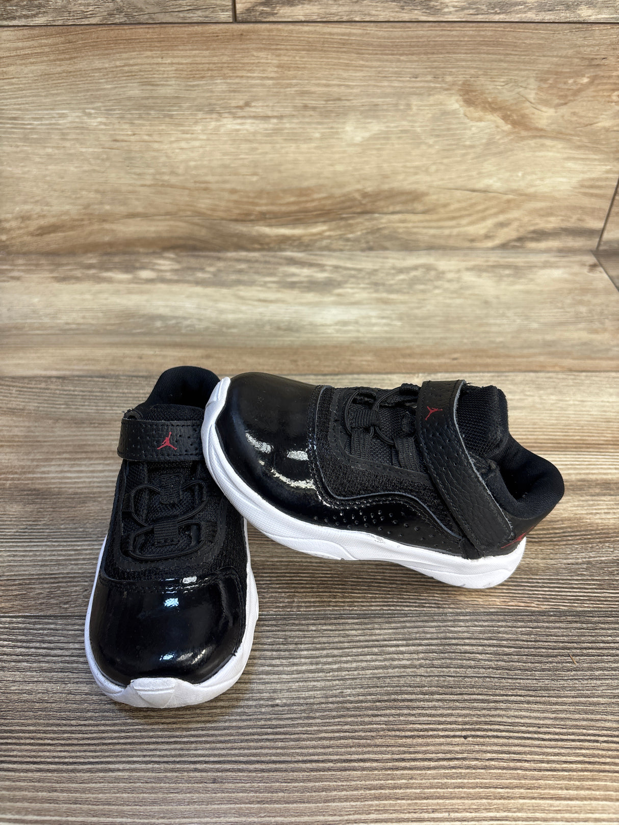 Air Jordan 11 CMFT Low TD 'Bred' Sneakers sz 8c