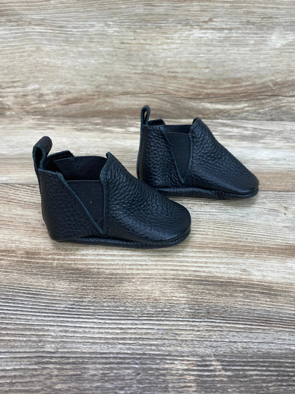 NEW Freshly Picked Ebony Chelsea Boot Baby Soft Sole Shoe Sz 2c - Me n Mommy To Be