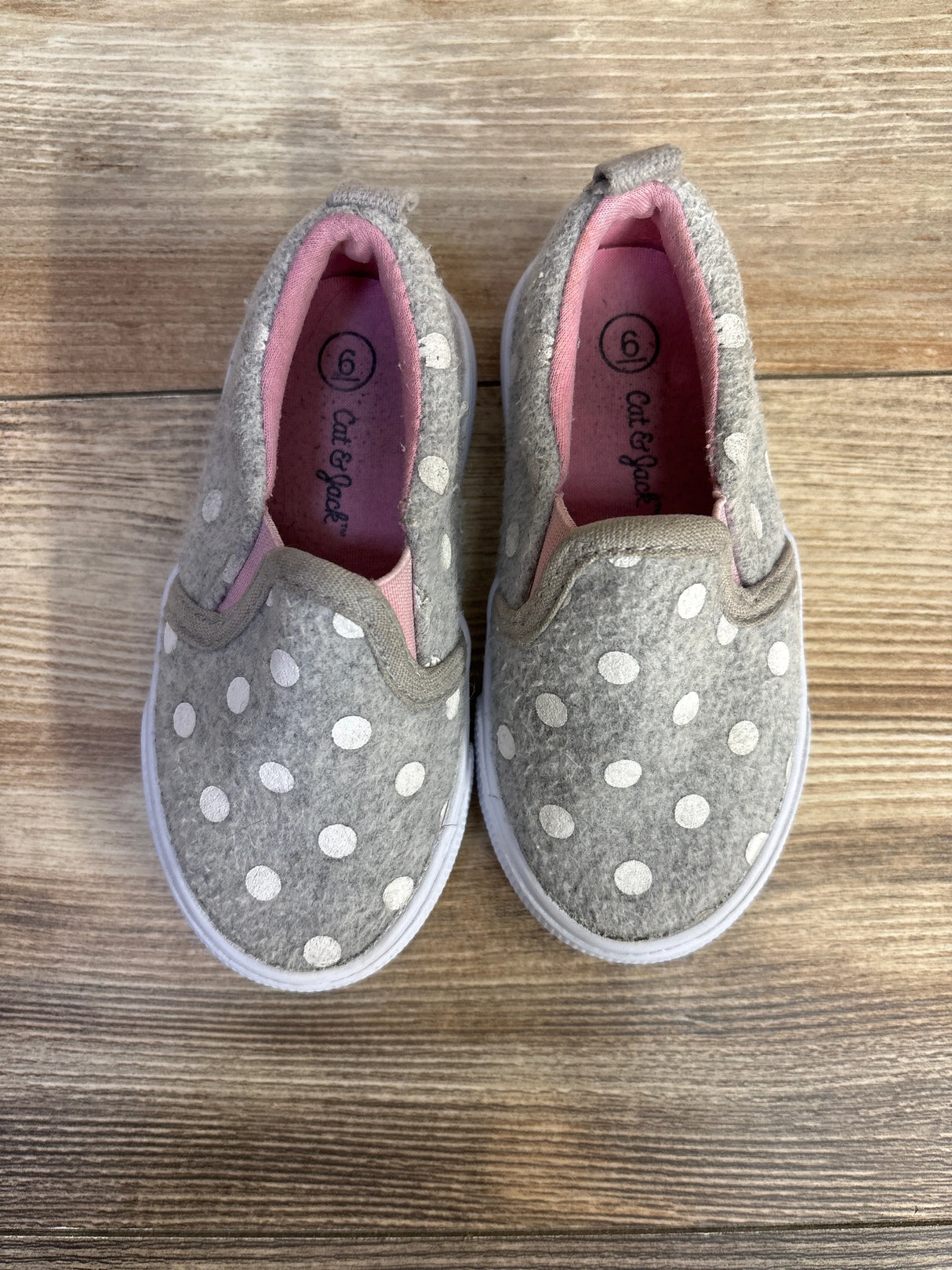 Cat & Jack Alexus Slip-On Sneakers, Grey Polka Dot sz 6c