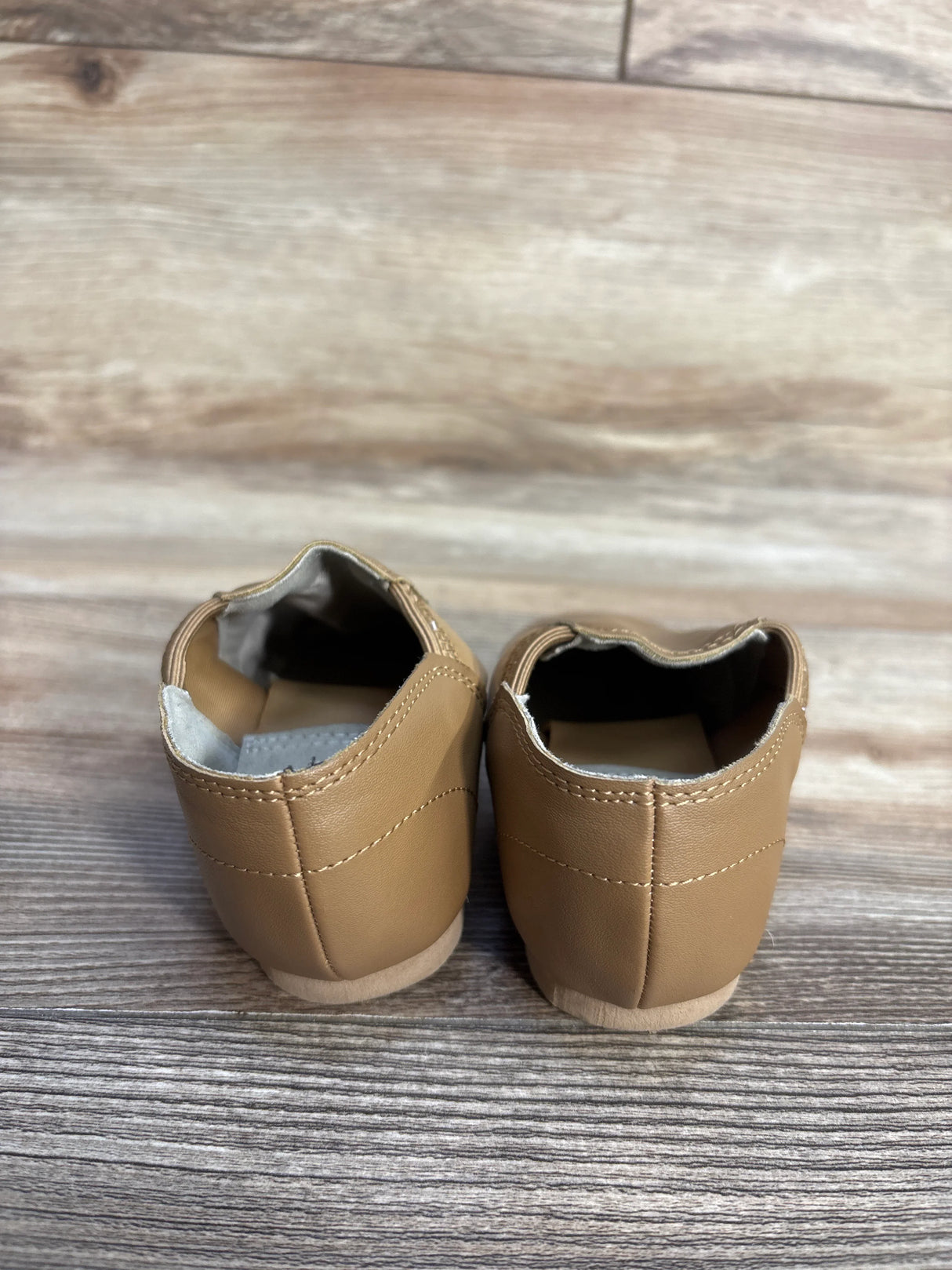 Jazz Slip-On Shoes Tan sz 10.5c