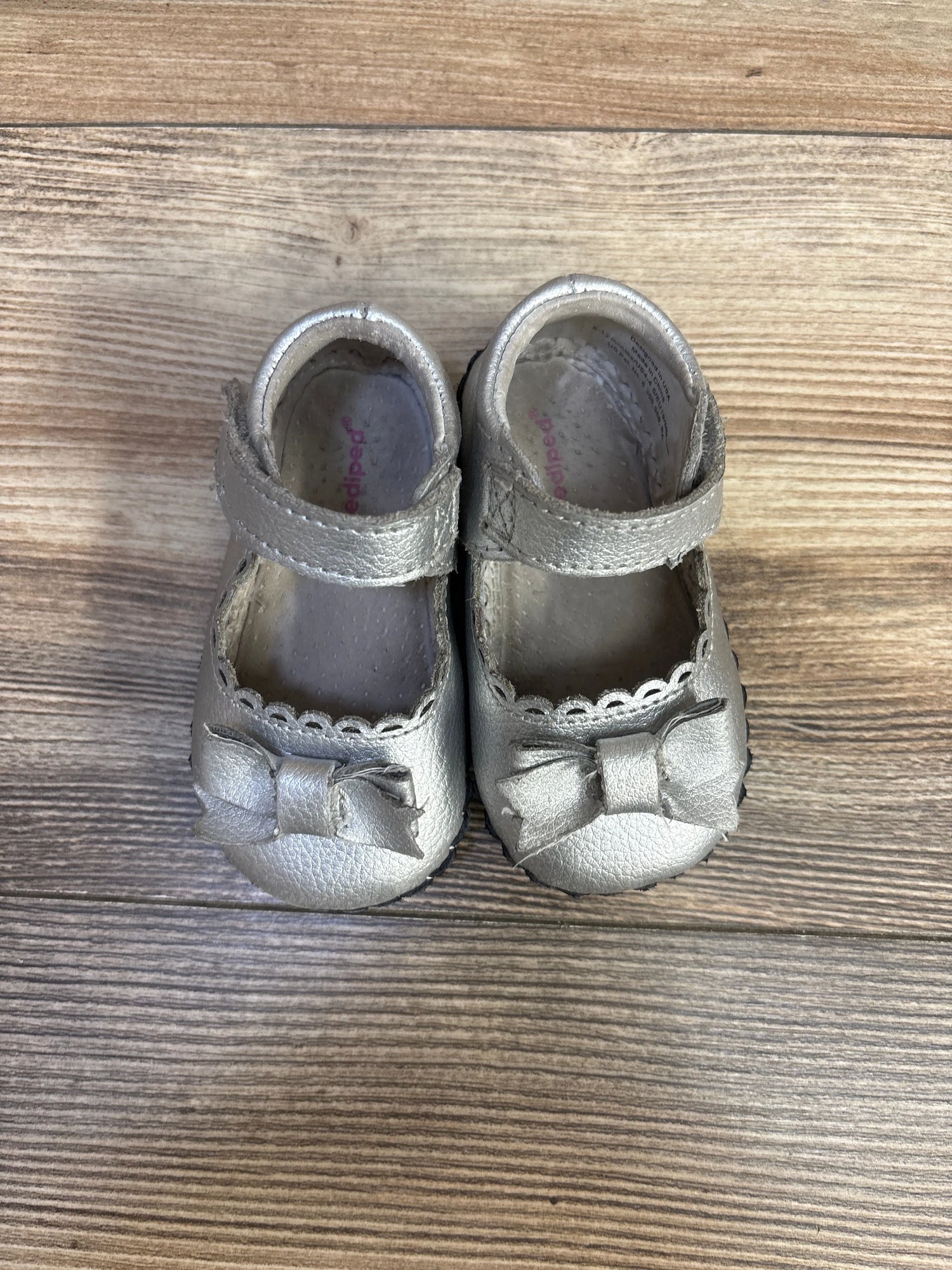 Pediped Grip 'n' Go Betty Mary Janes Silver sz 4/4.5c