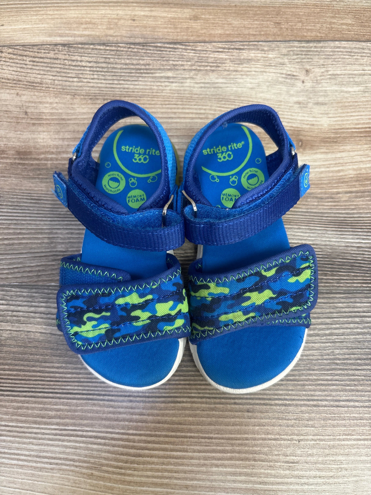 Stride Rite Light-Up Kitt Sandals Blue sz 8c - Me n Mommy To Be