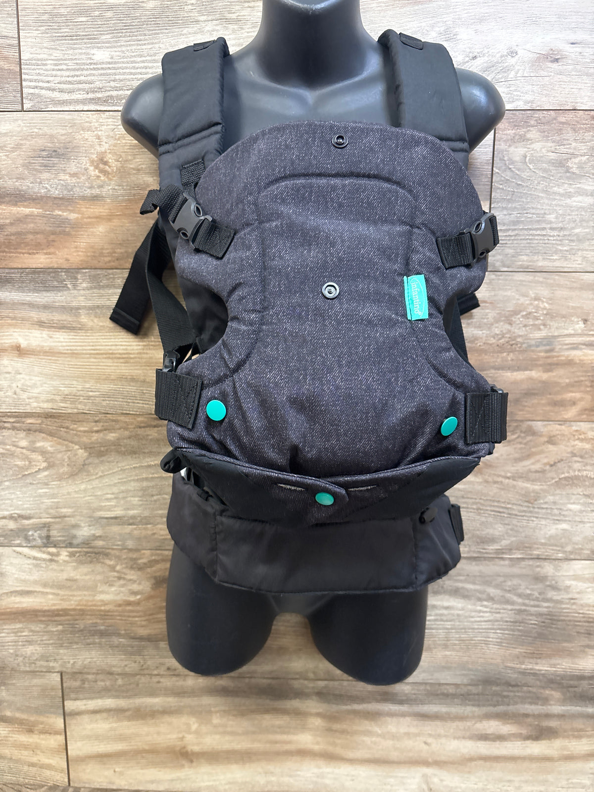 Infantino Flip 4-in-1 Convertible Baby Carrier Grey 8-32lbs