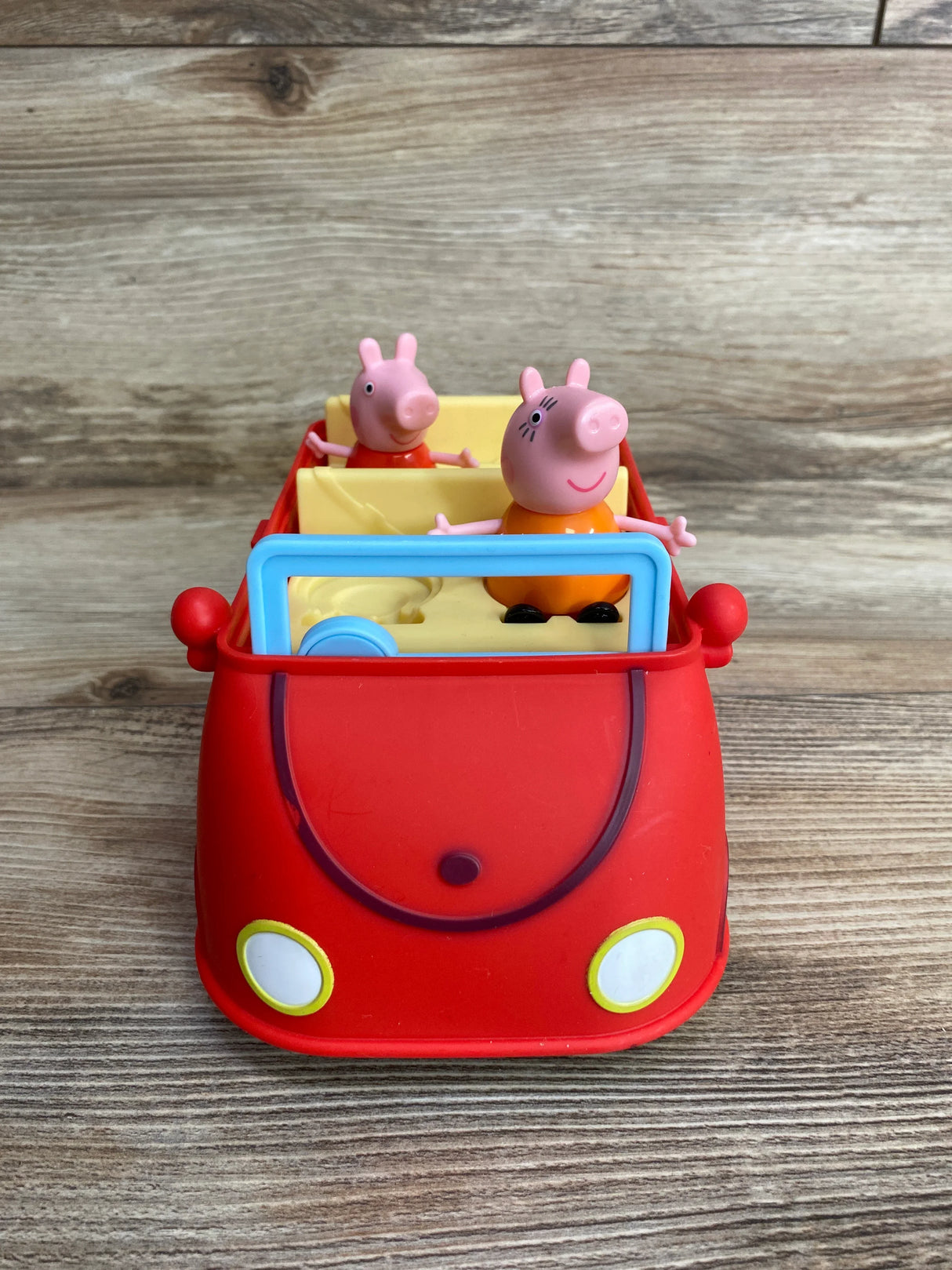 Peppa Pig Family Car w/ Mummy Pig and Peppa Figures