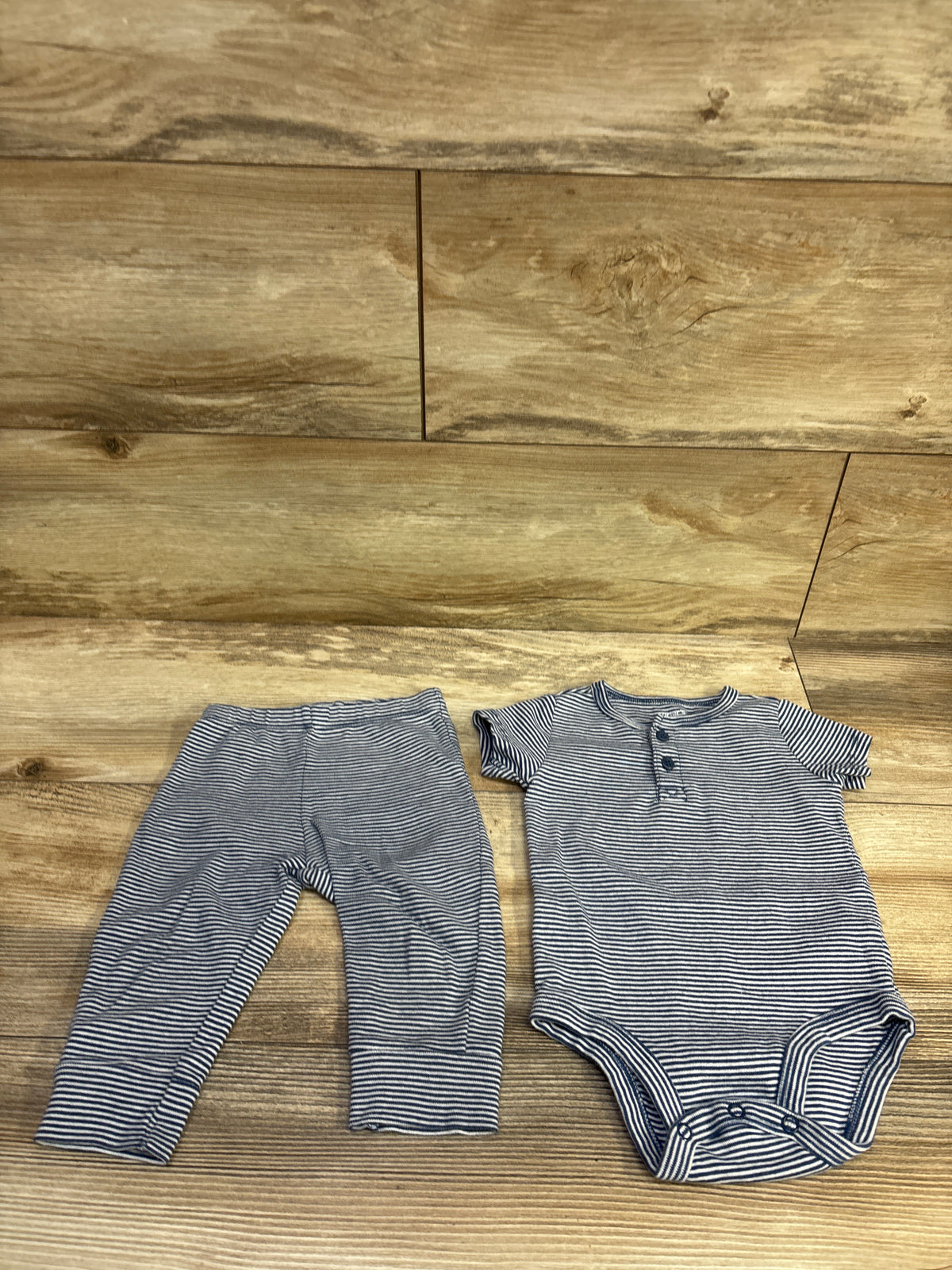 Carter's 2pc Striped Henley Bodysuit & Pants Blue sz 9m