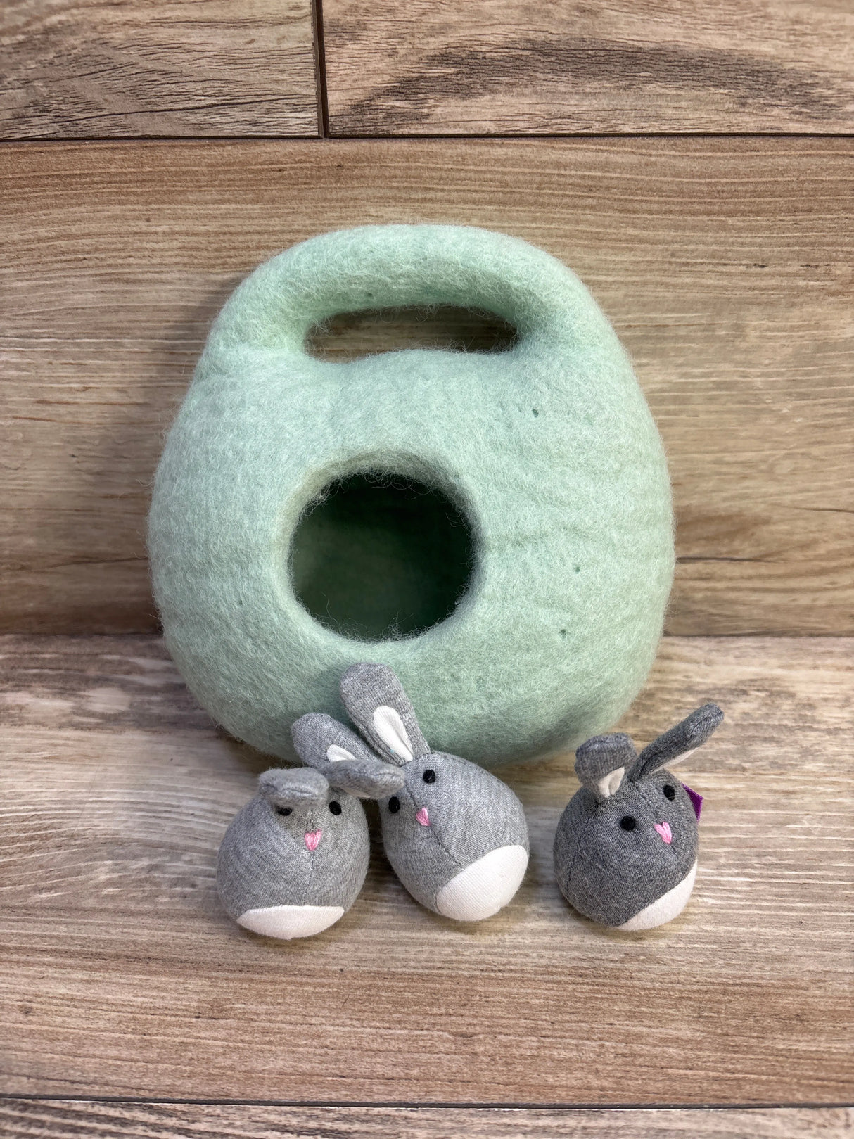 Lovevery Bunnies In A Felt Burrow Playset