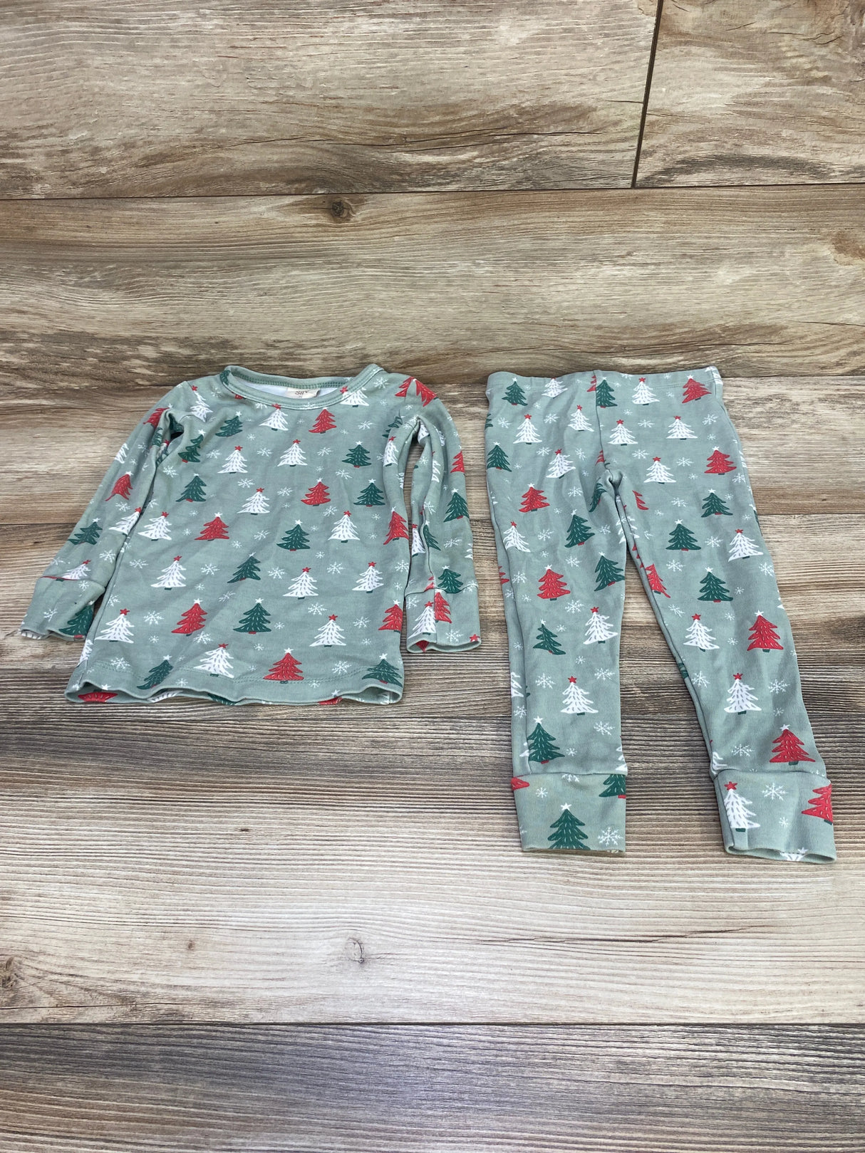 SIIX 2pc Christmas Trees Pajama Set Green sz 3T - Me n Mommy To Be