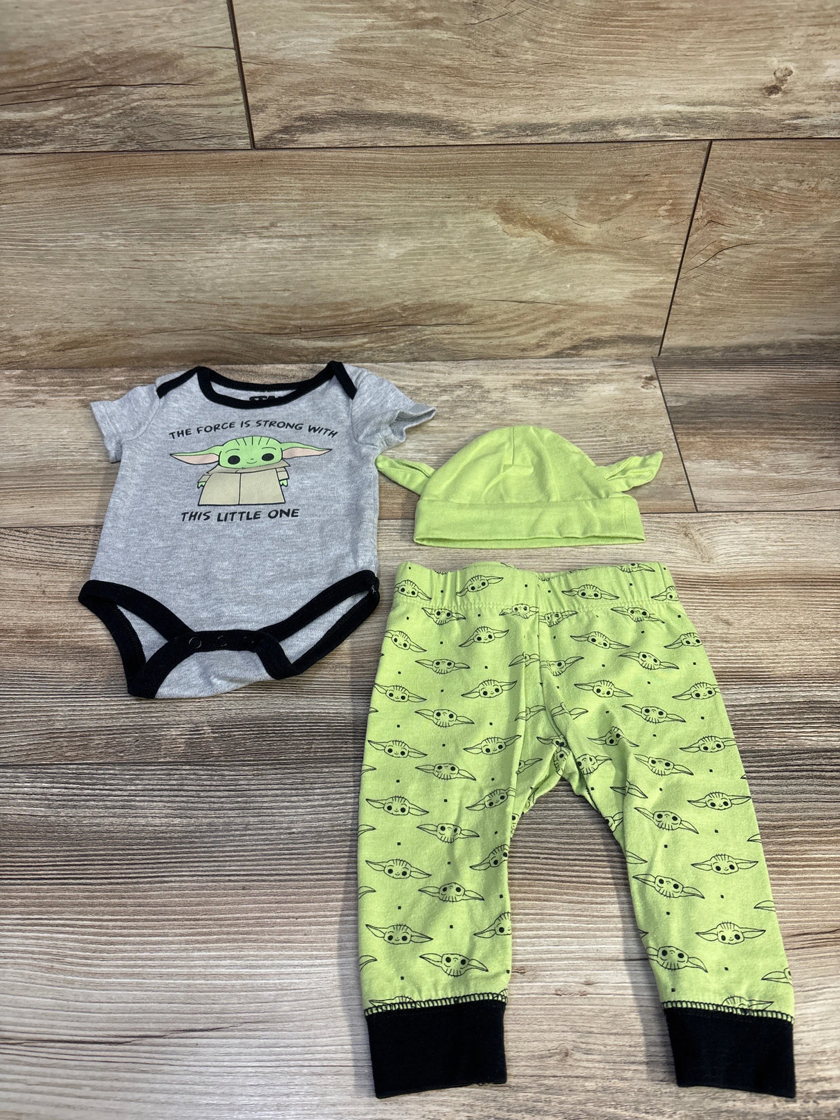 Happy Threads x Star Wars 3pc Bodysuit, Pants, & Hat Set Grey sz 3-6m