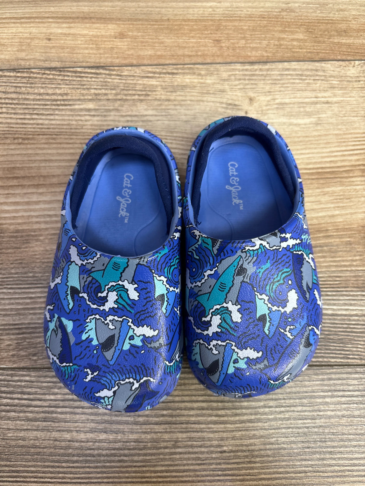 Cat & Jack Shark Clogs Blue sz 5c