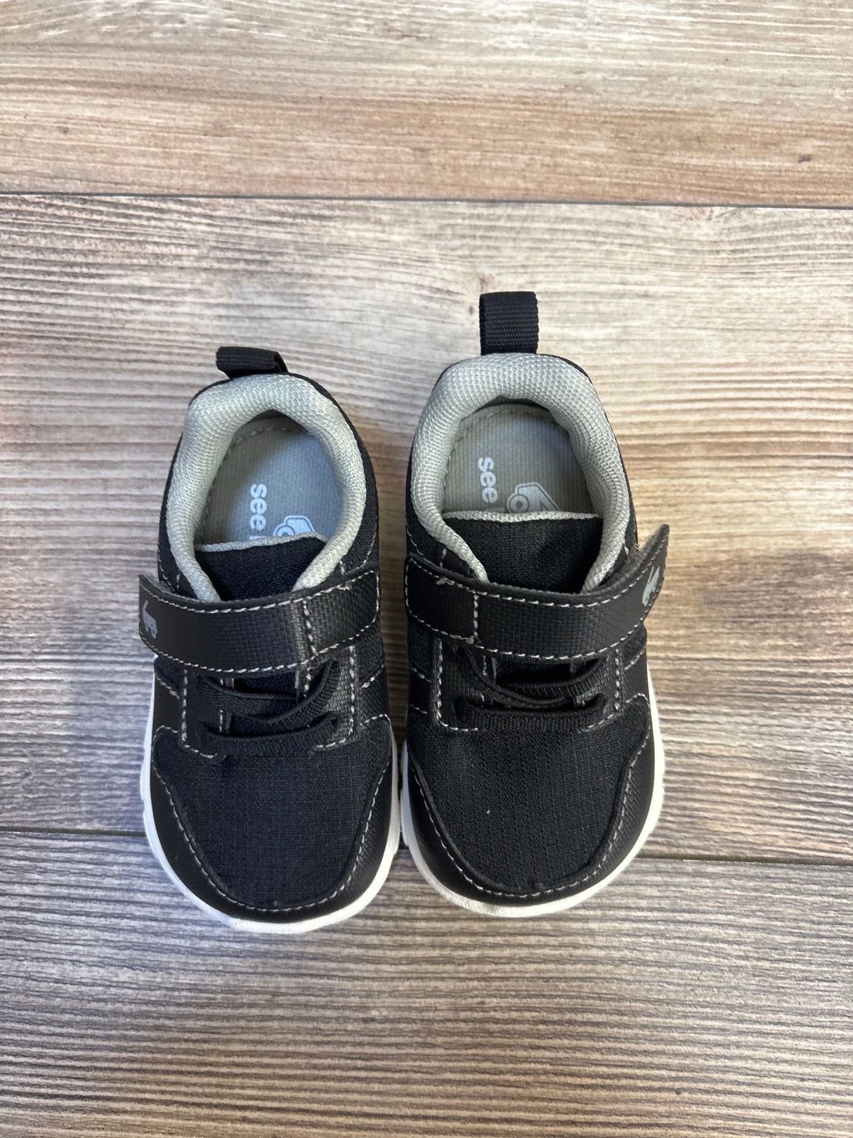 See Kai Run Tenny Sneakers Black sz 5c