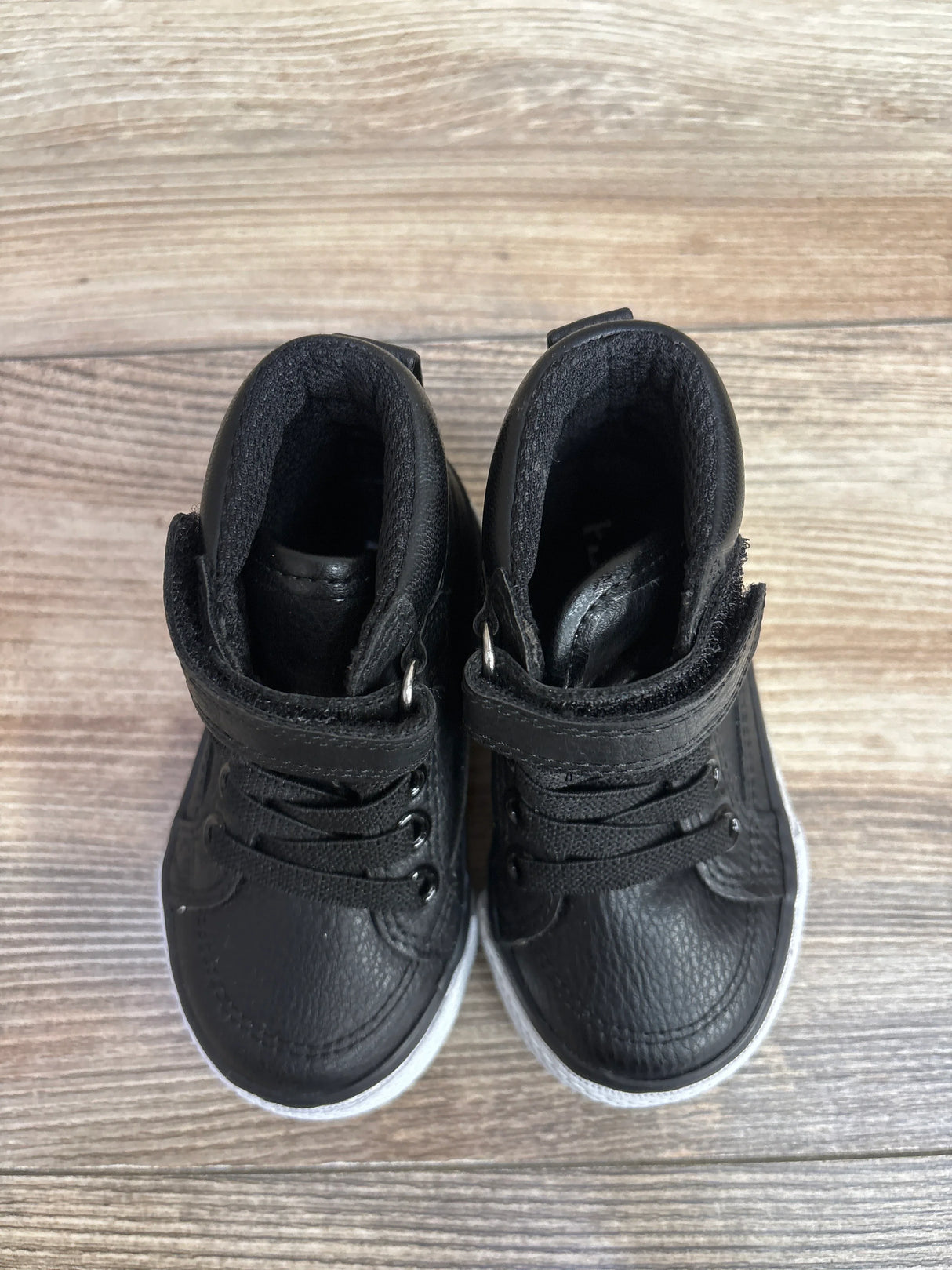 Children's Place Faux Leather High Top Sneakers Black sz 4c