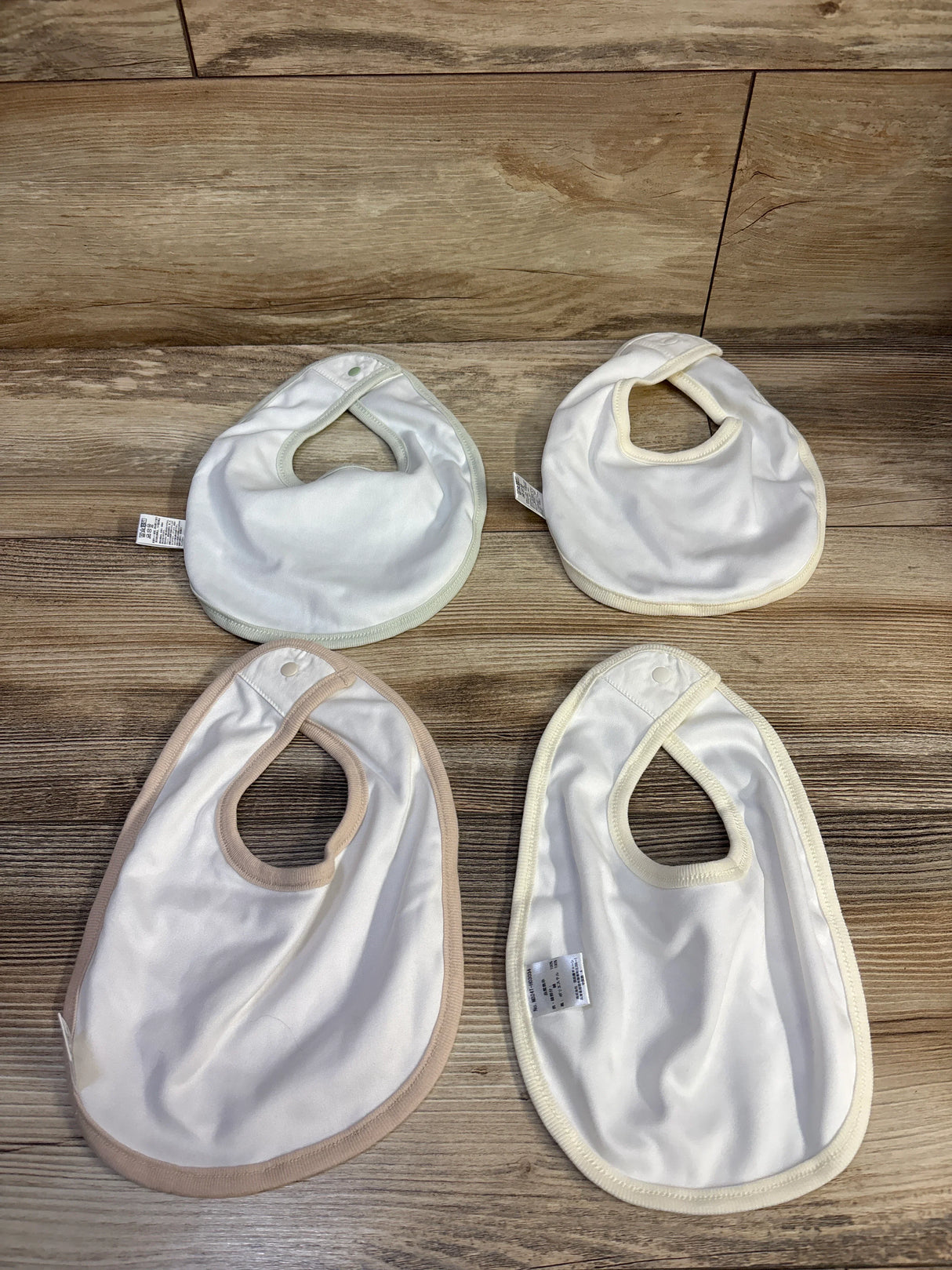 4pk Infant Bibs