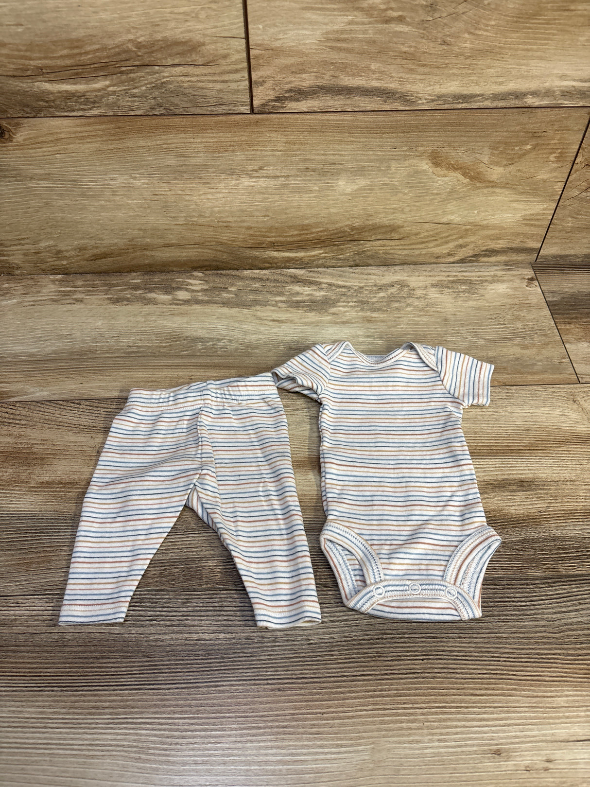 Just One You 2pc Striped Bodysuit & Bottoms Set White sz Preemie