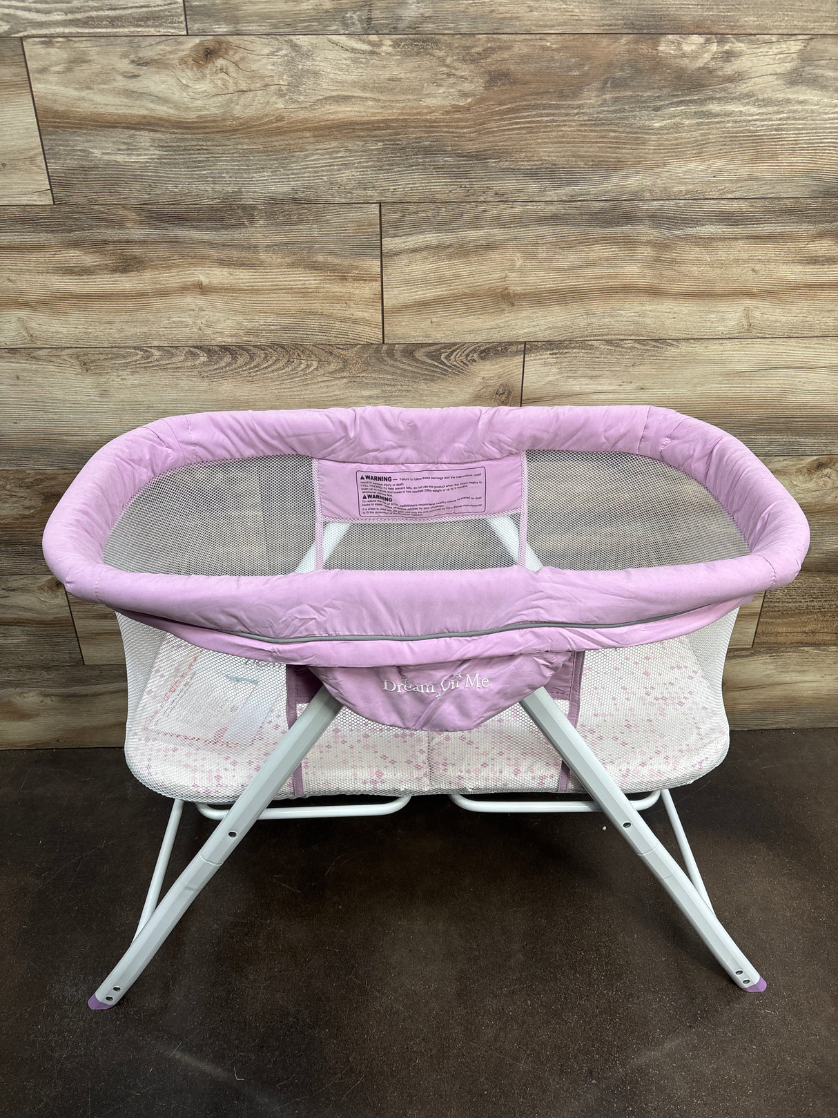 Dream On Me Poppy Traveler Portable Bassinet - Purple