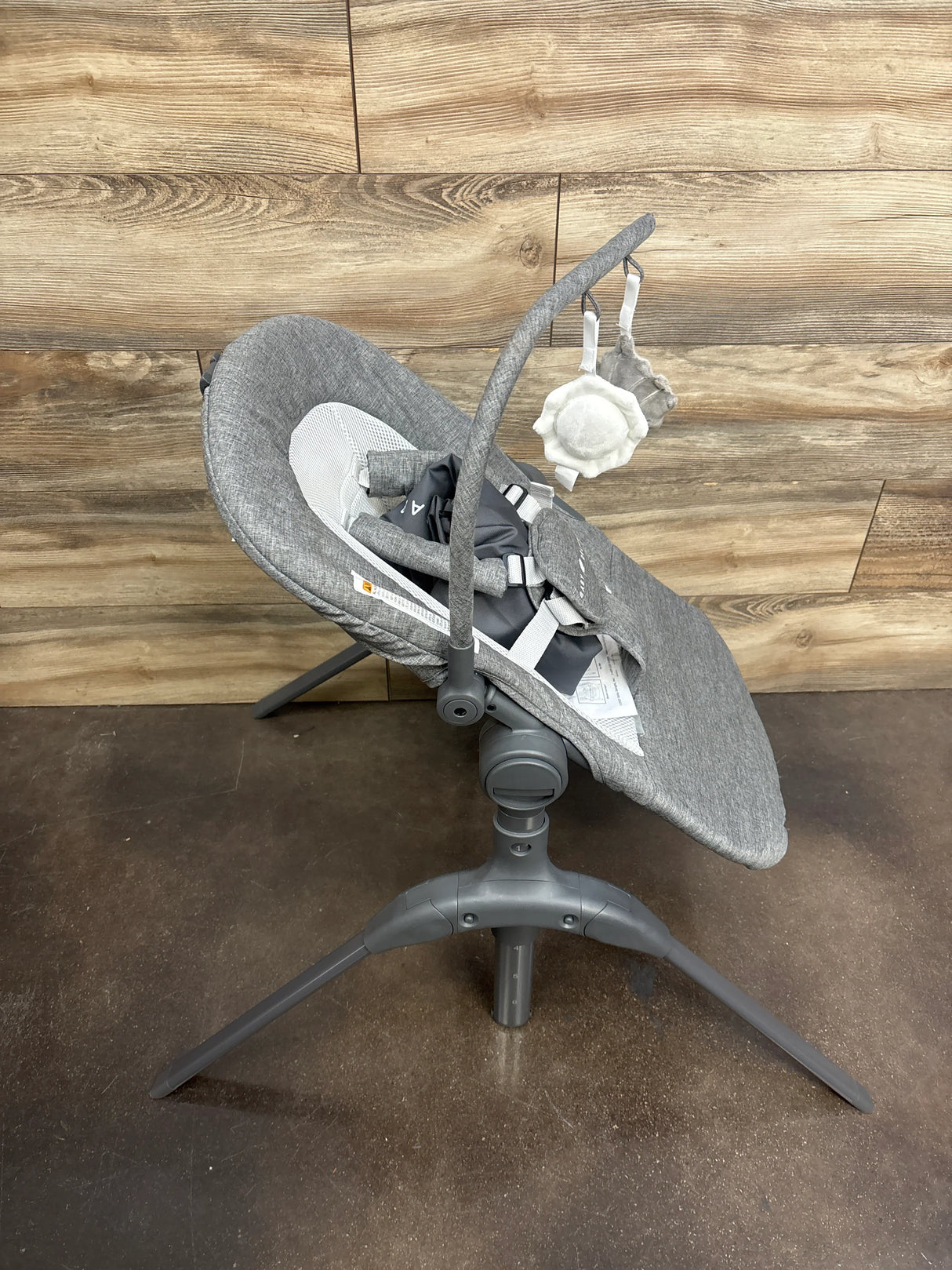 NEW Baby Delight Bloom Soothing Adjustable Lounger