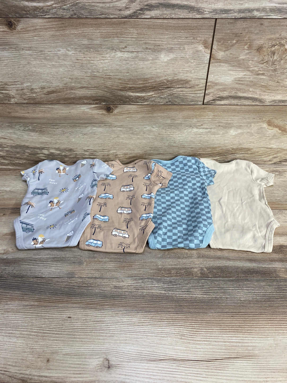 C&A 4pk Short Sleeve Bodysuits sz 2-3m - Me n Mommy To Be