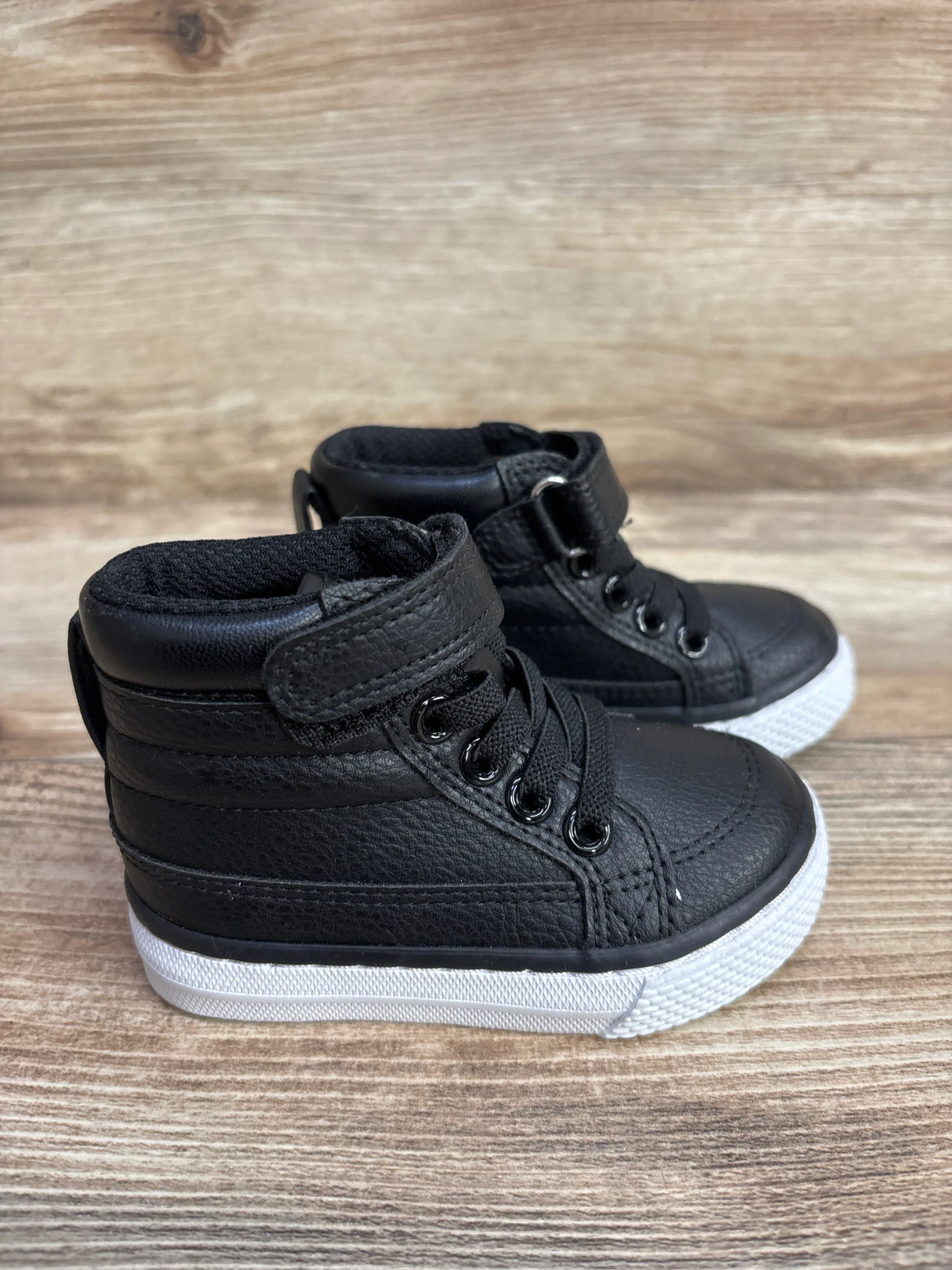 Children's Place Faux Leather High Top Sneakers Black sz 4c