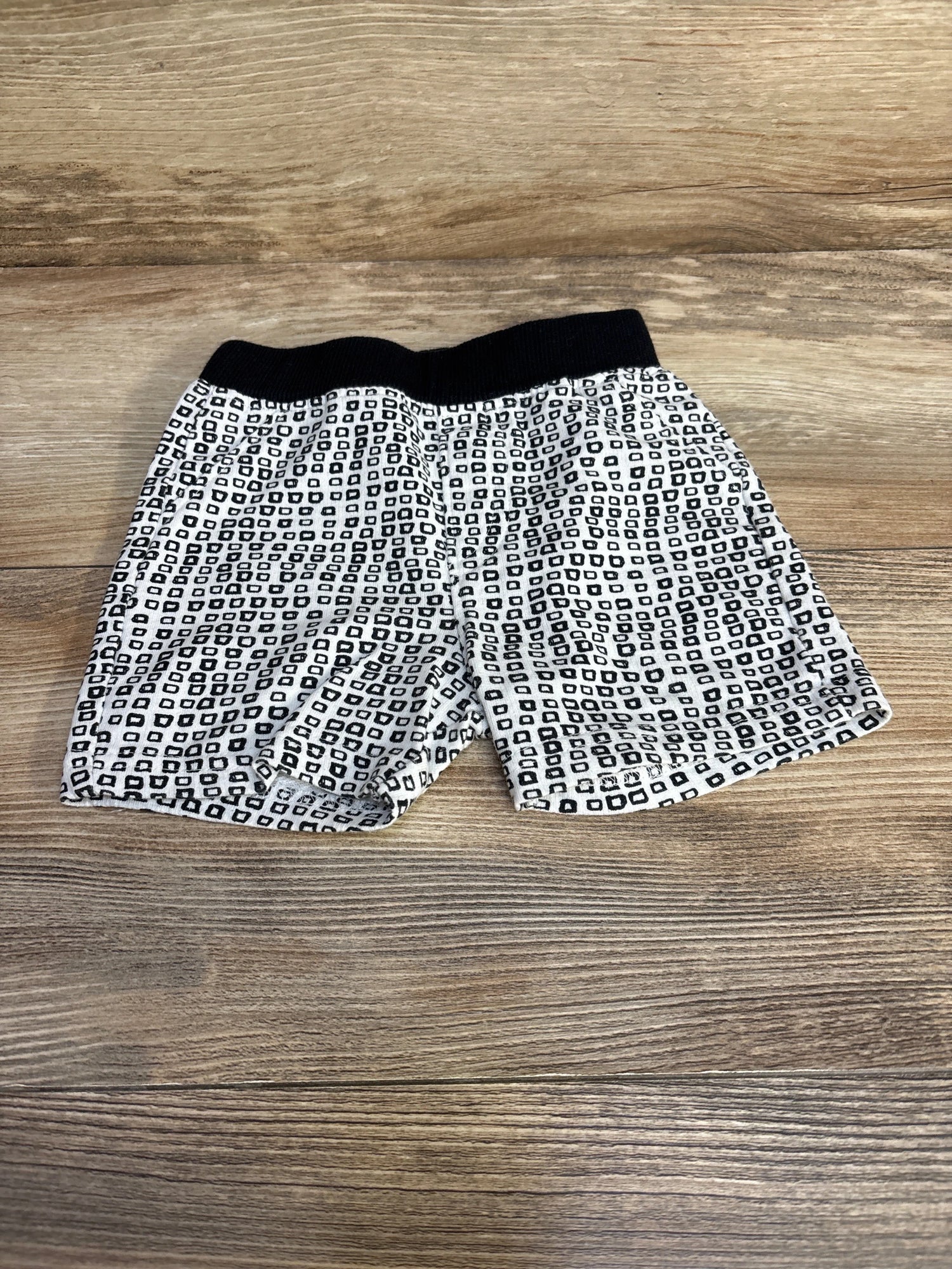 Lamaze Pull On Shorts White sz 6m - Me n Mommy To Be