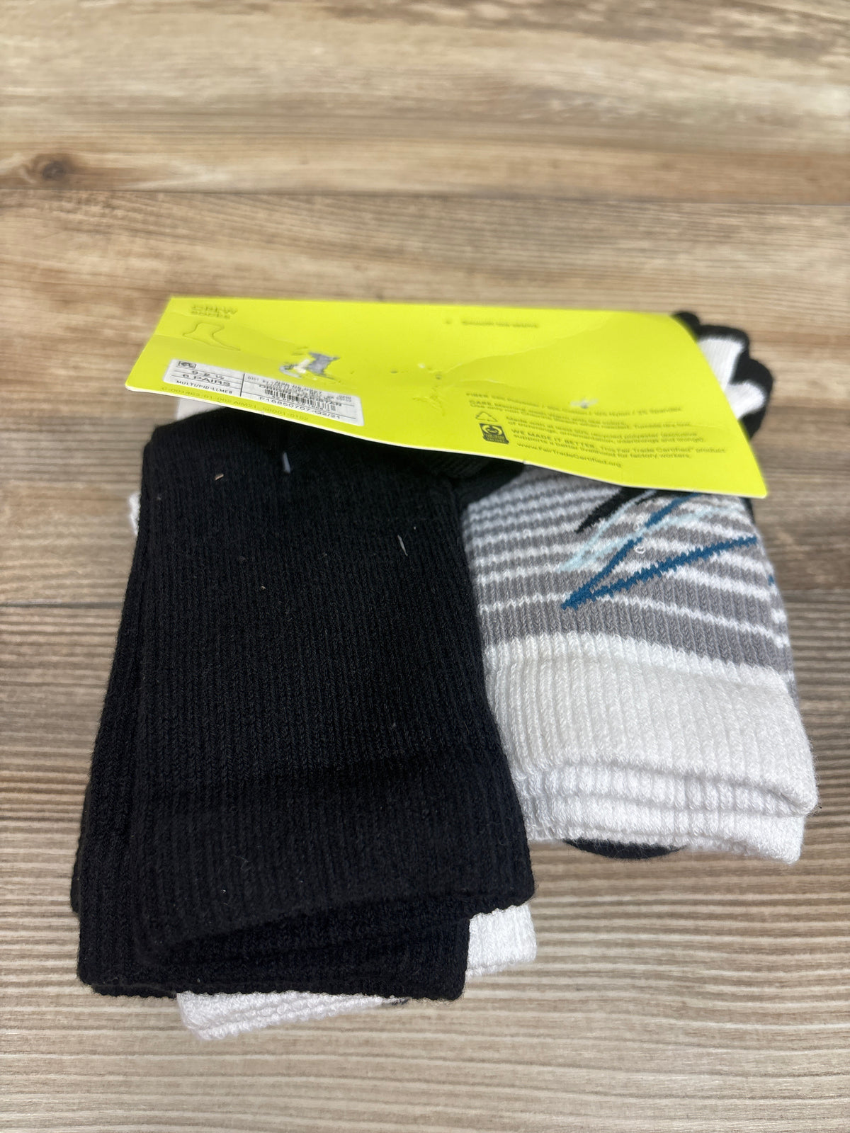 NEW All In Motion Crew Socks 6pk sz Medium 9c-2.5Y