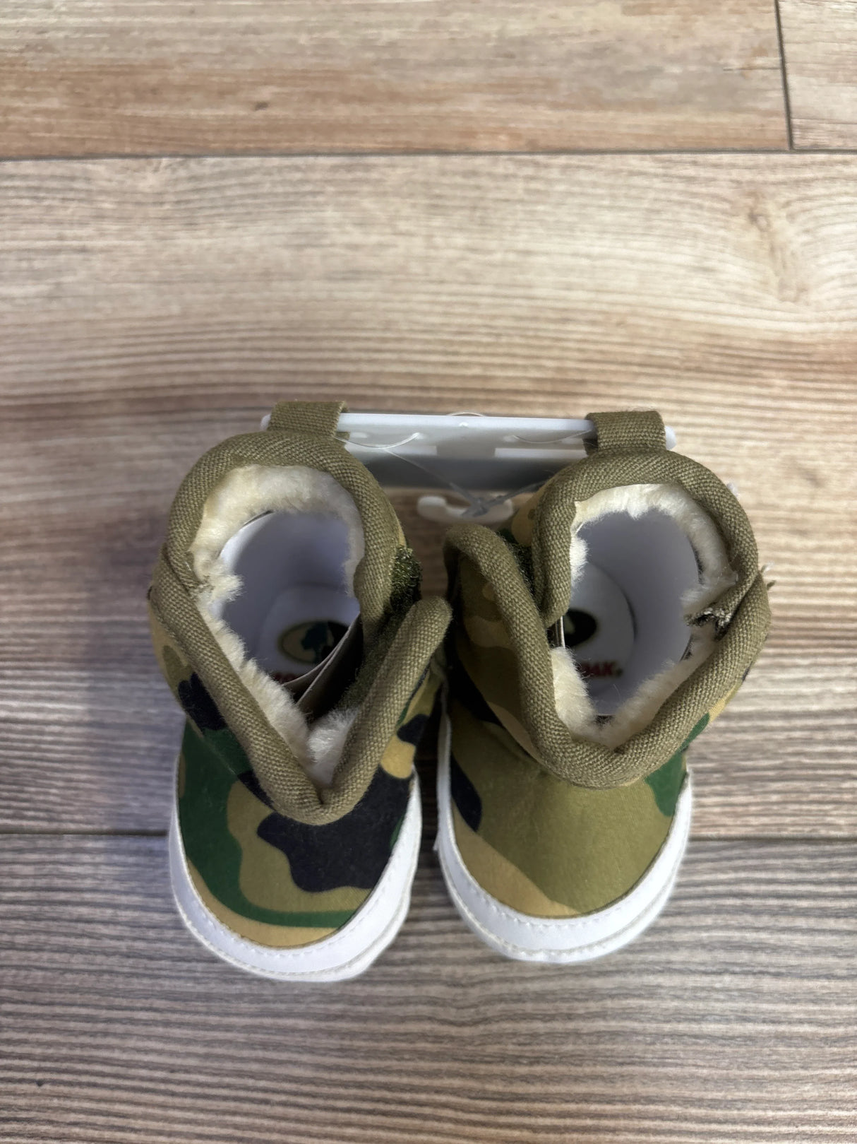 NEW Mossy Oak Camo Faux Fur Lined Crib Booties Green sz 1/2c