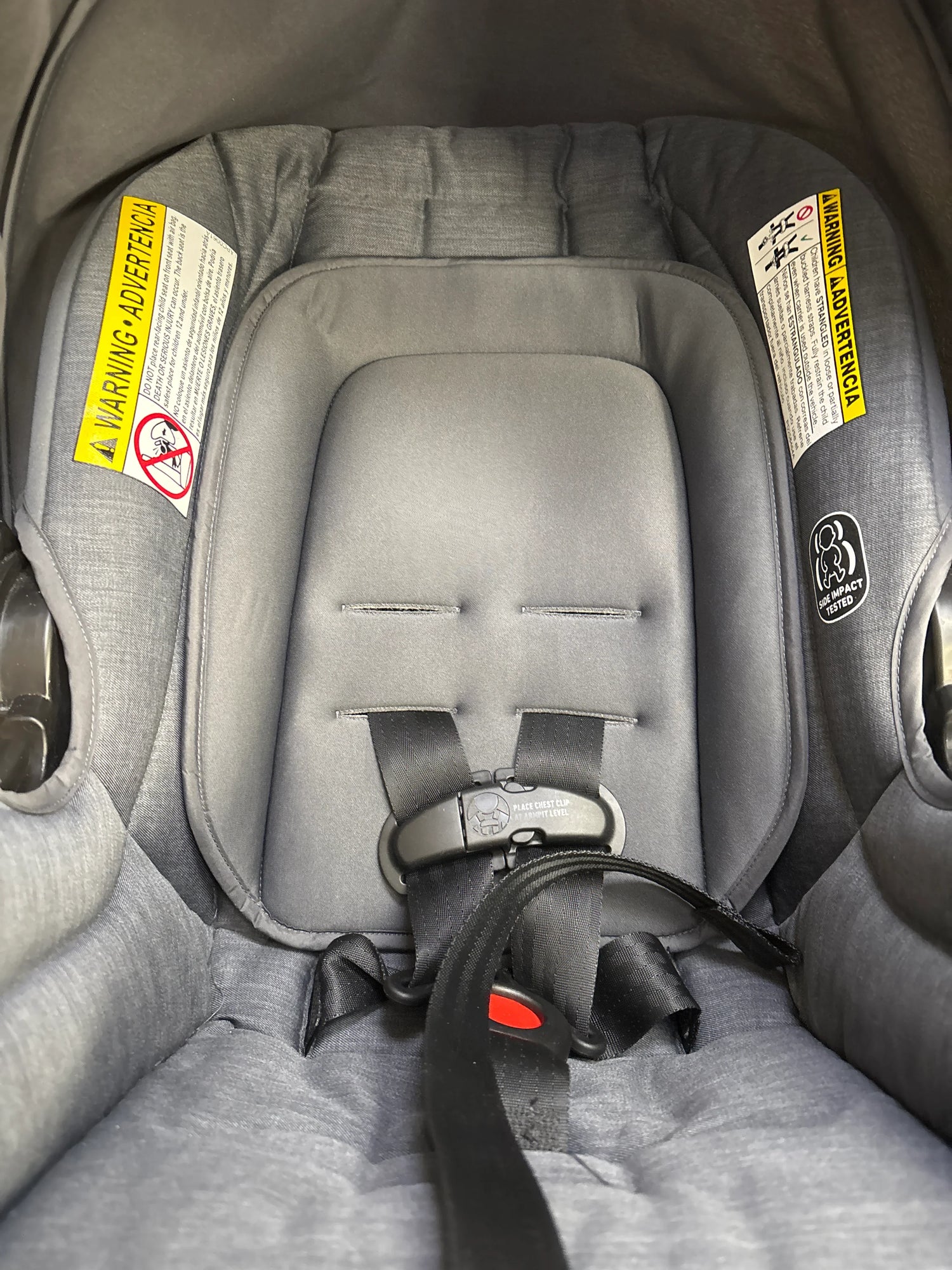 Graco SnugRide Lite Infant Car Seat + Extra Base - Studio 4-30lbs