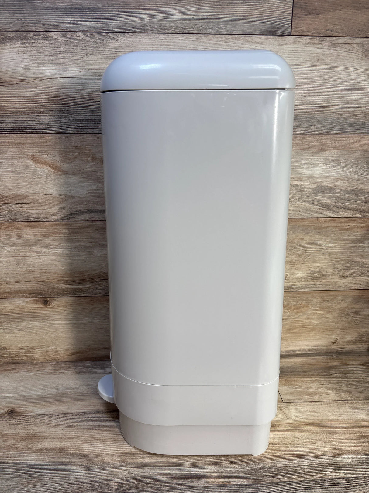Diaper Genie Signature Pail, White