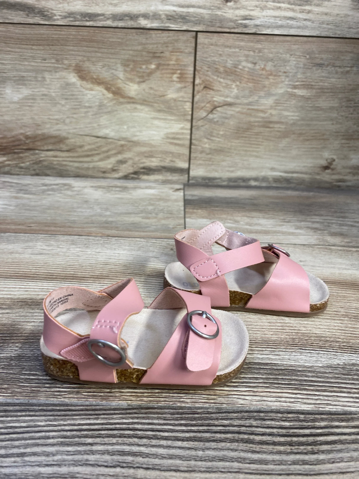 Old Navy Faux-Leather Double-Buckle Sandals Pink sz 3c