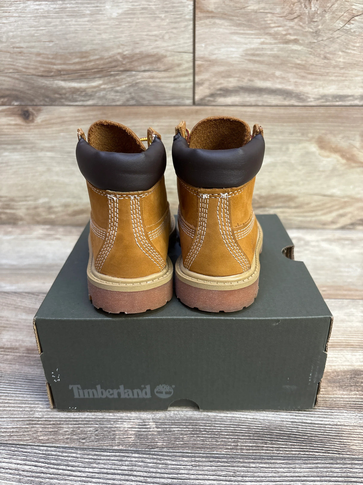 Timberland 6'' Premium Waterproof Boots in Wheat sz 7c