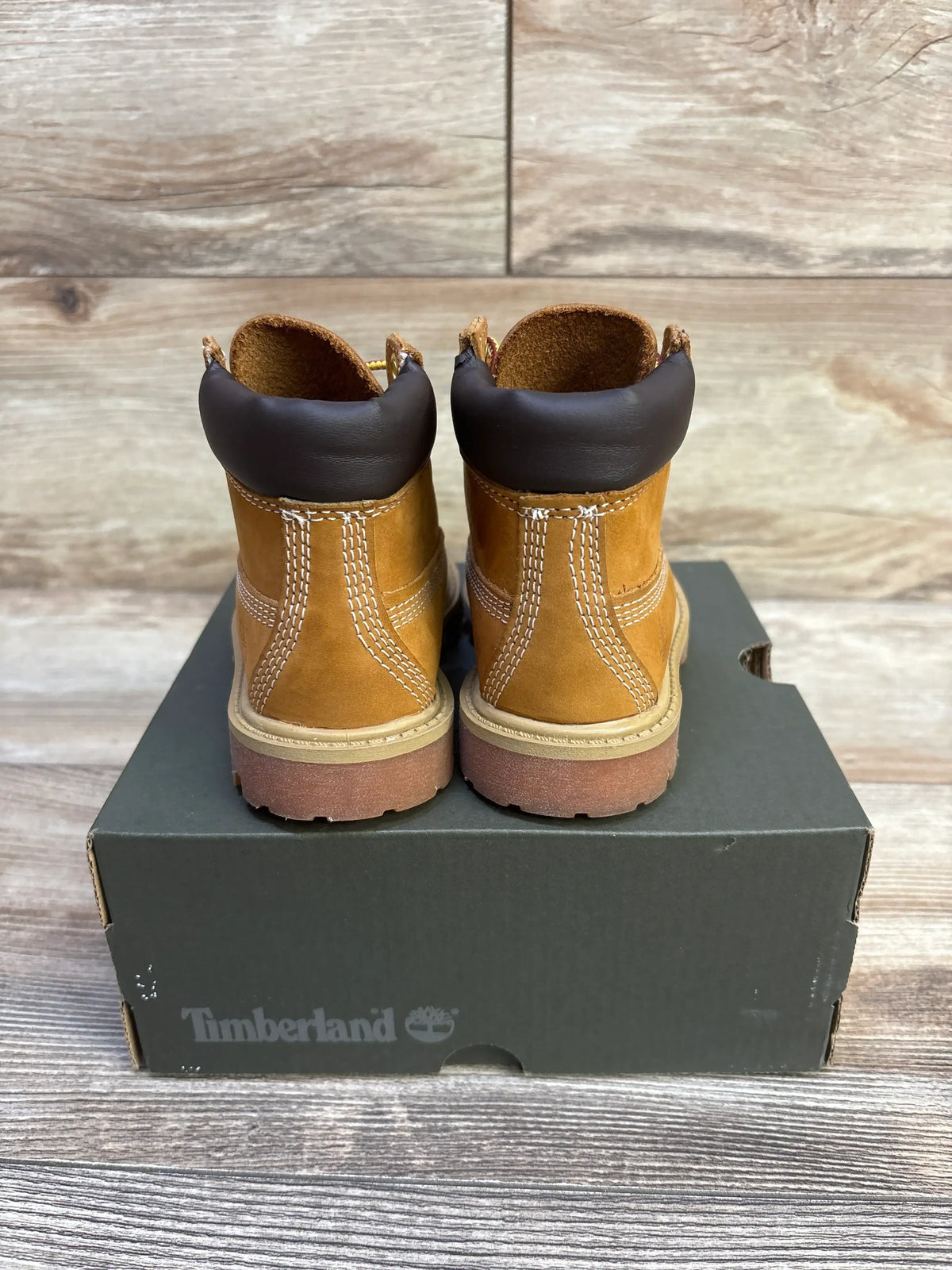 Timberland 6'' Premium Waterproof Boots in Wheat sz 7c