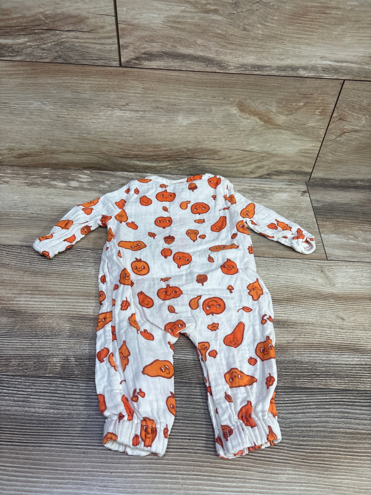 Cat & Jack Muslin Pumpkin Coverall White sz Newborn