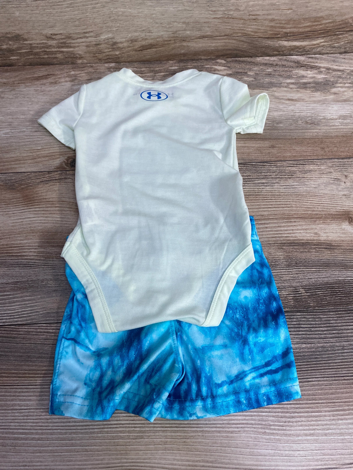 Under Armour 2pc Get Your Fish Bodysuit & Shorts Green sz 0-3m - Me n Mommy To Be