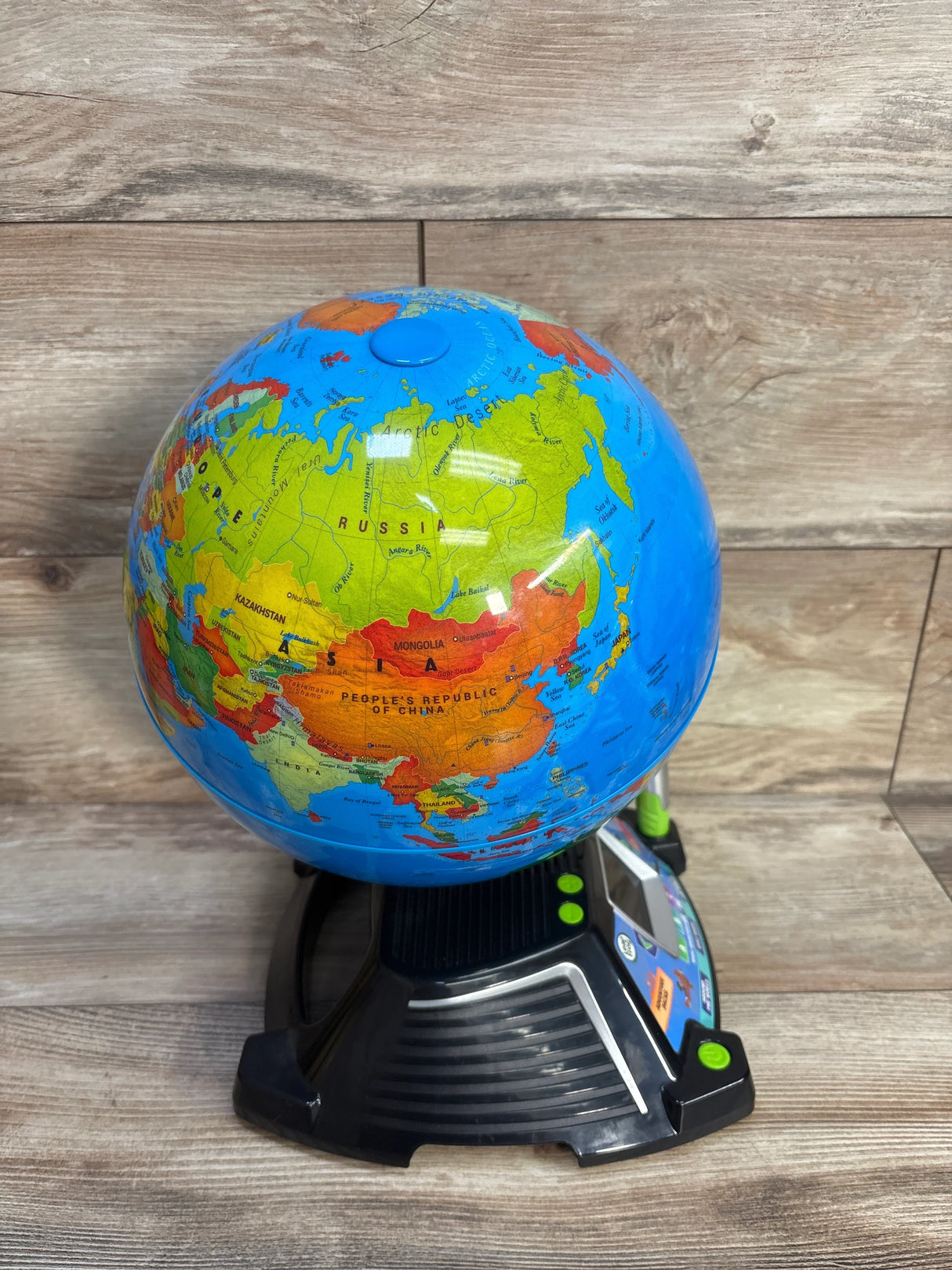 LeapFrog Magic Adventures Globe