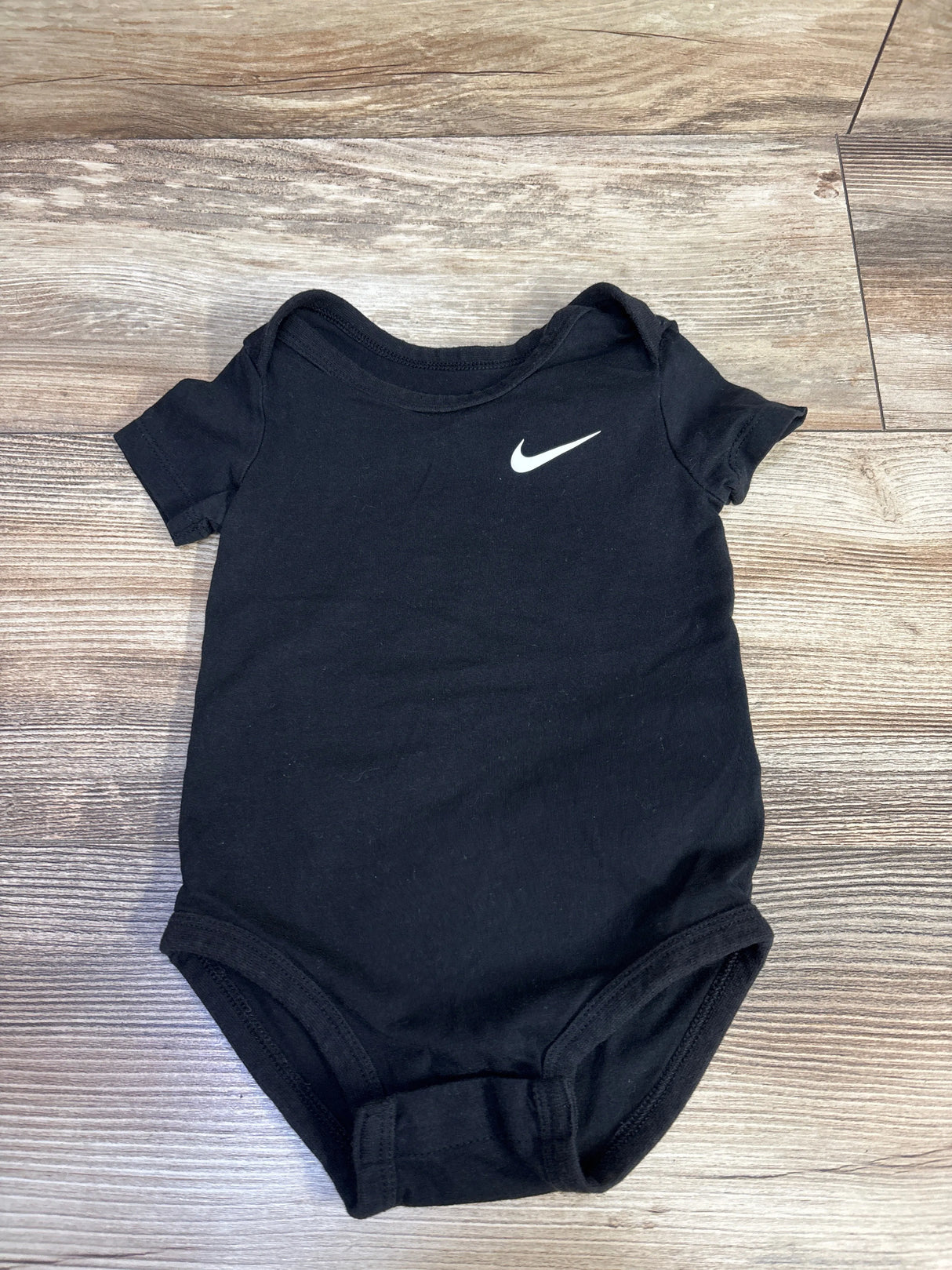 Nike Bodysuit Black sz 12m
