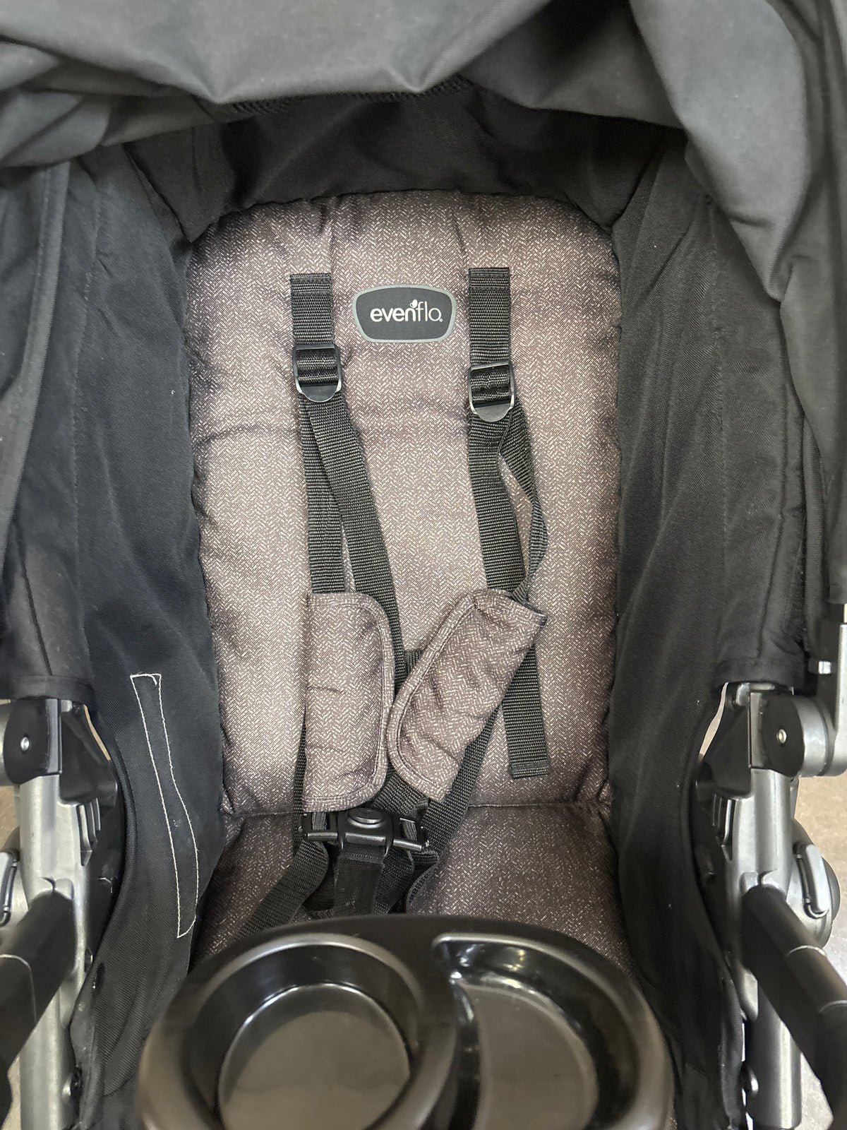 Evenflo Pivot Stroller in Black